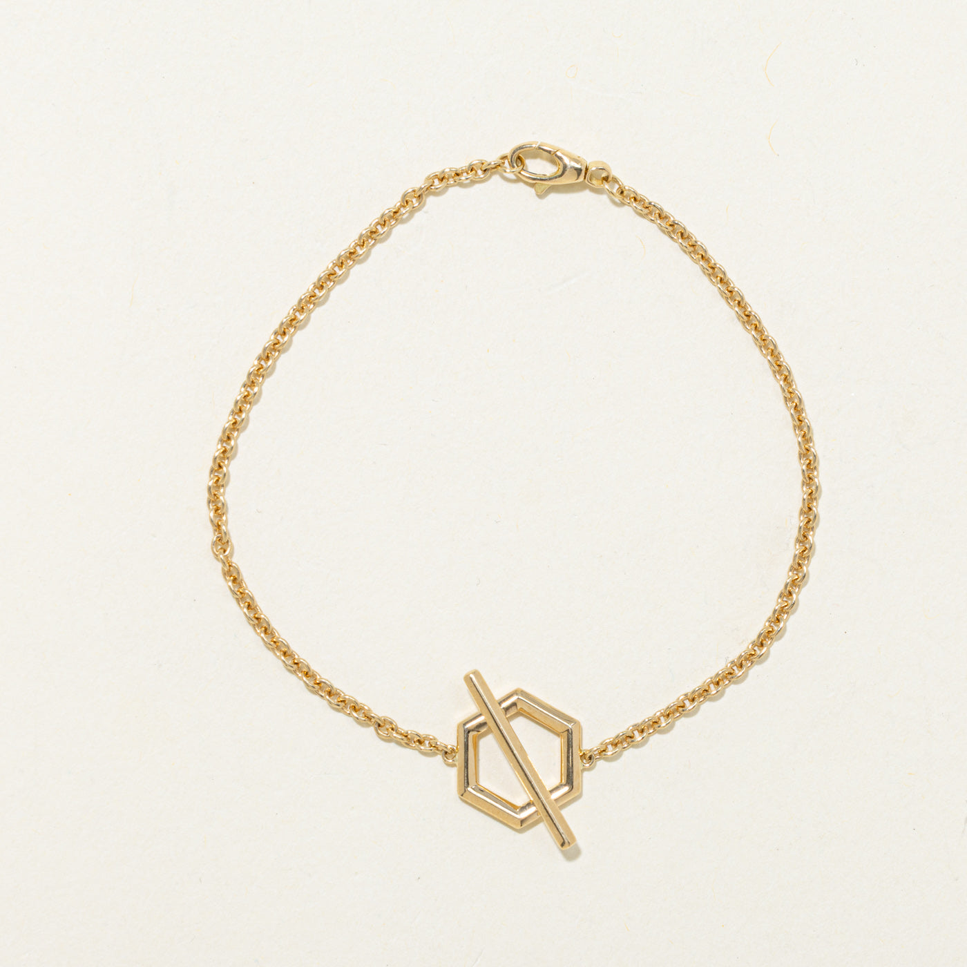 'Birks' Yellow Gold Geometric Toggle Clasp Cable Link Bracelet | 7.25"