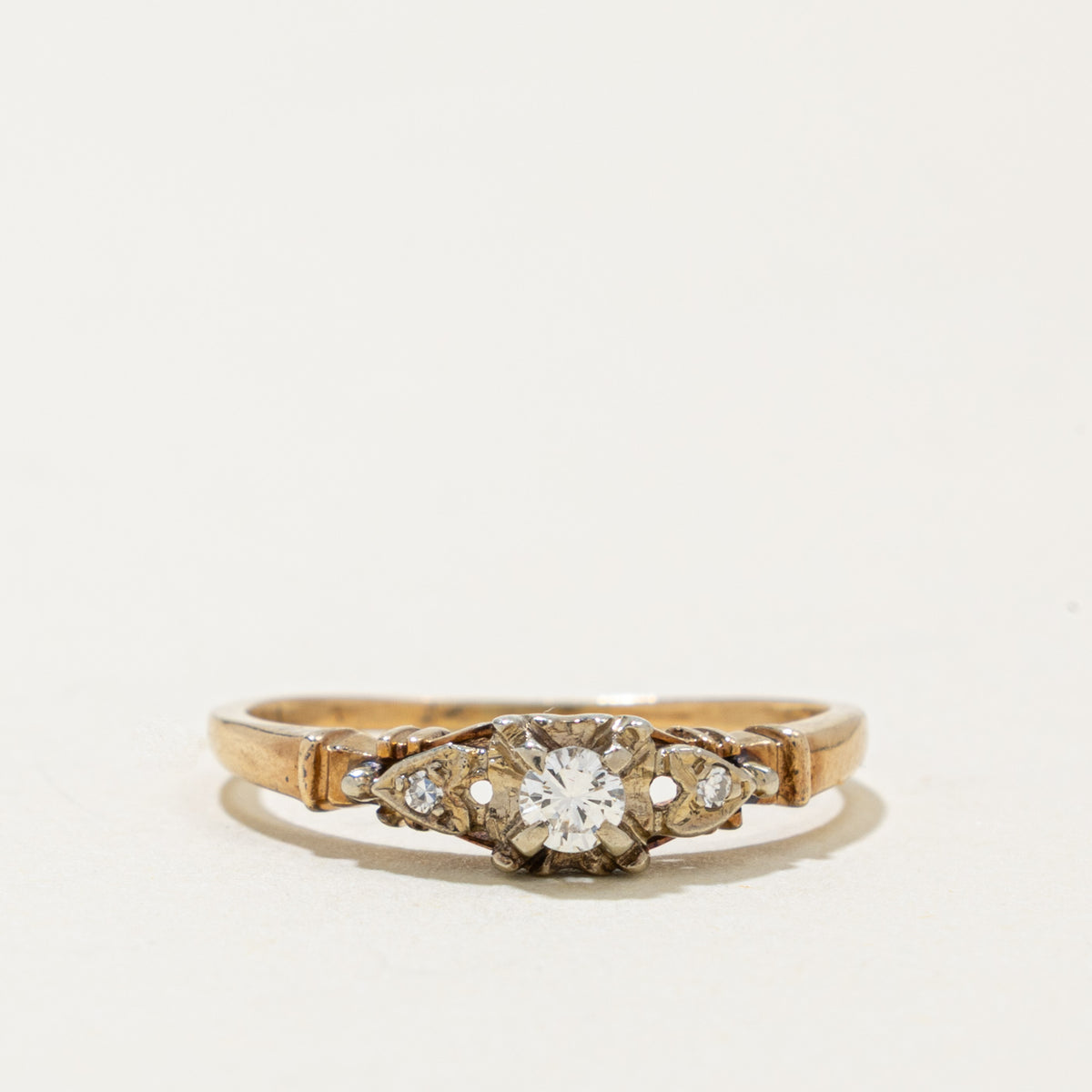 14k Illusion Set Diamond Textured Ornate Ring | 0.01ctw | SZ 6.75