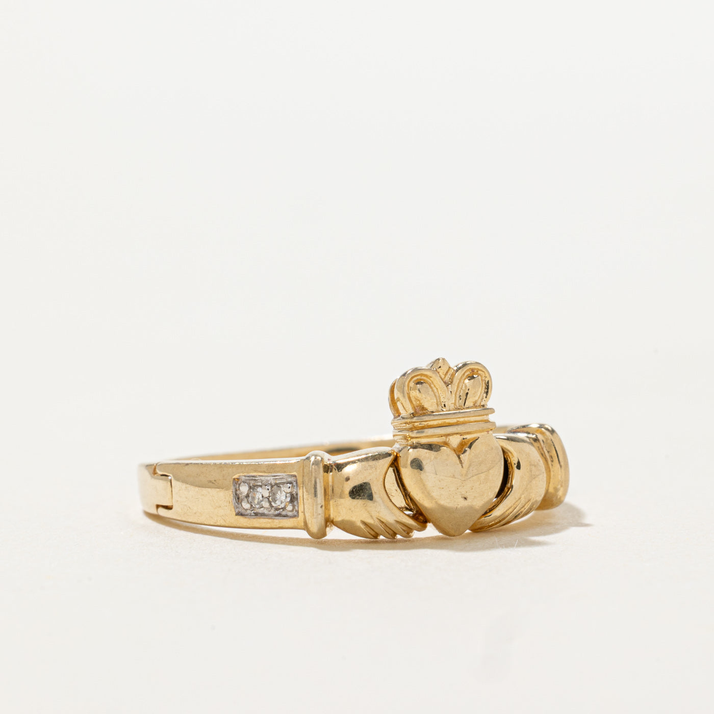 14k Pave Set Diamond Claddagh Ring | SZ 7.25
