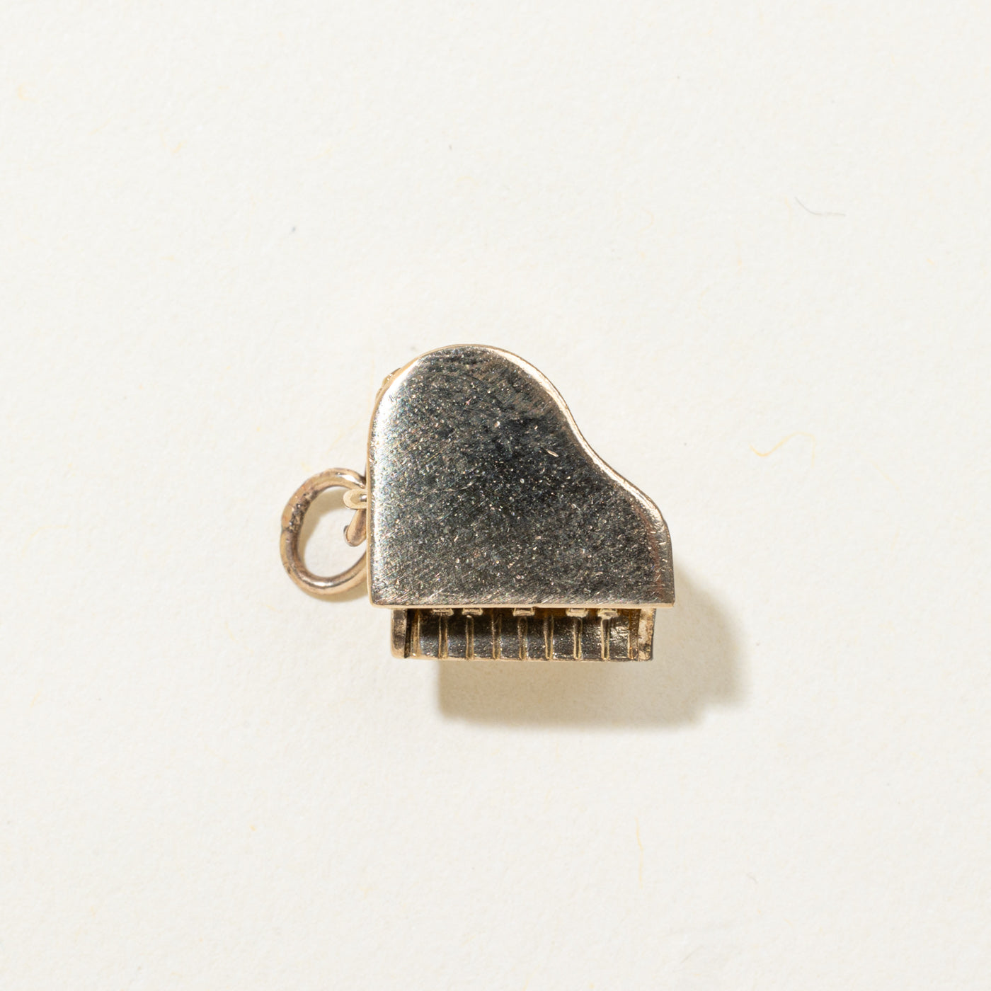 10k Baby Grand Piano Charm