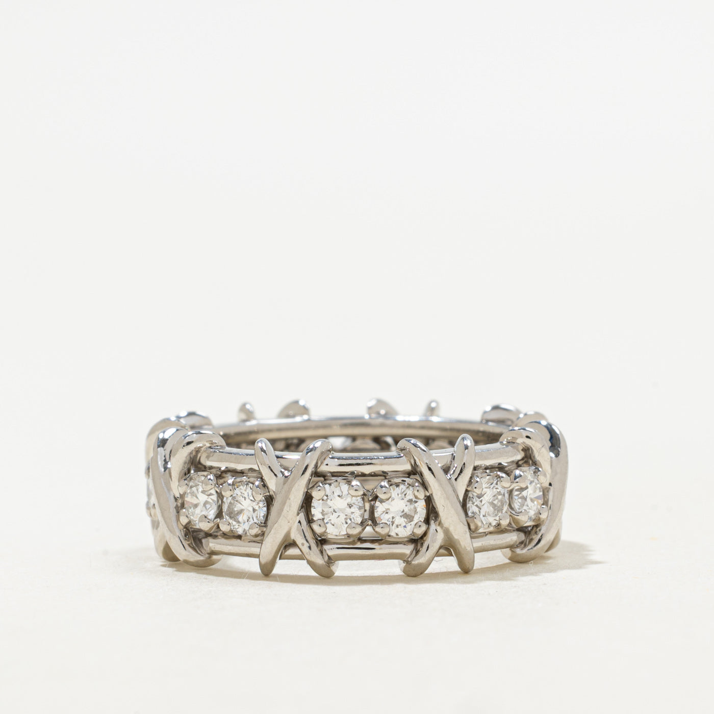 Bague en platine à seize pierres « Tiffany & Co » Jean Schlumberger | 1,14 ct | Taille 6,5
