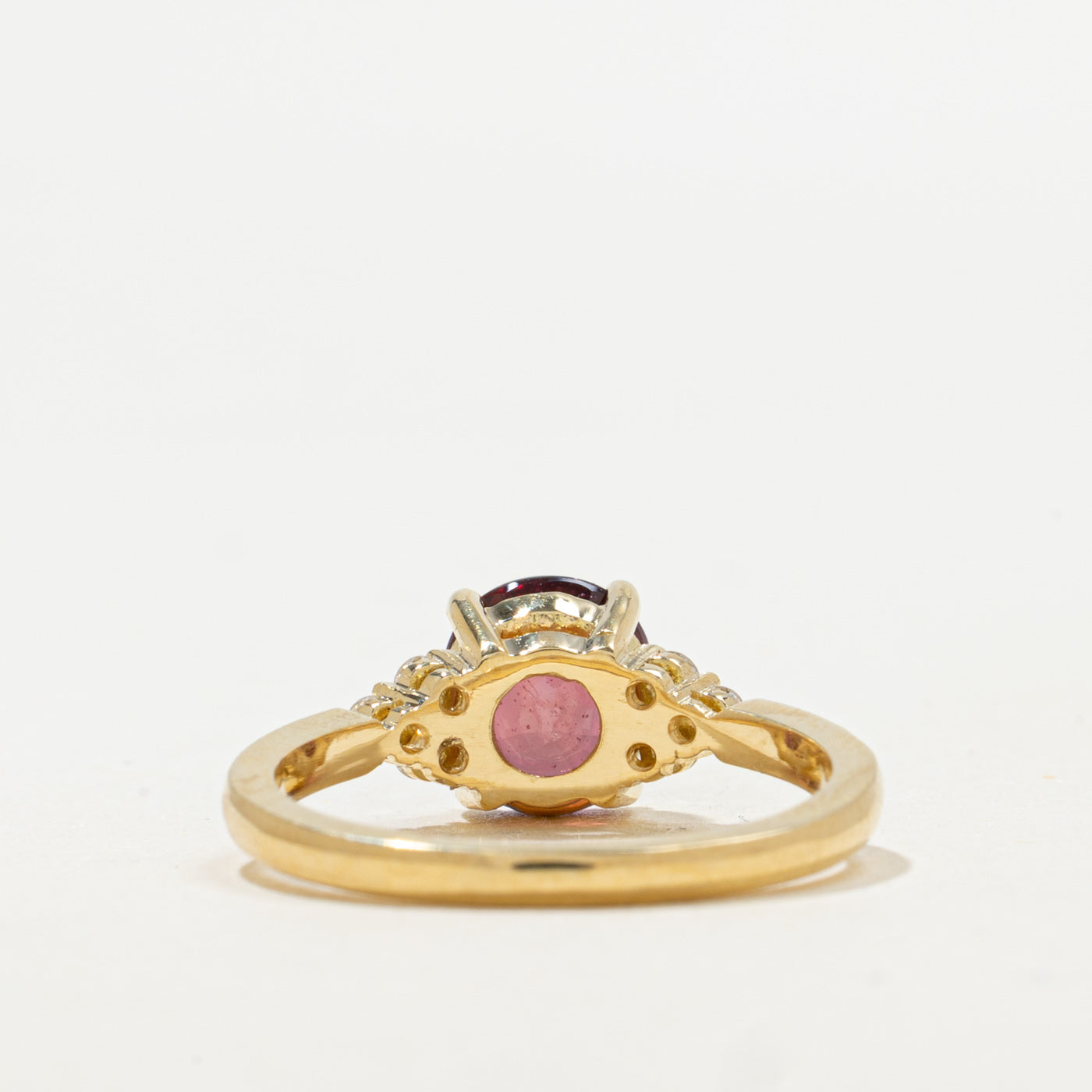 Bague en rubis rouge orangé non chauffé de 2,02 ct (GRS) et diamants | GRS 2,02 ct | 0,18 ct au total | Taille 6,5