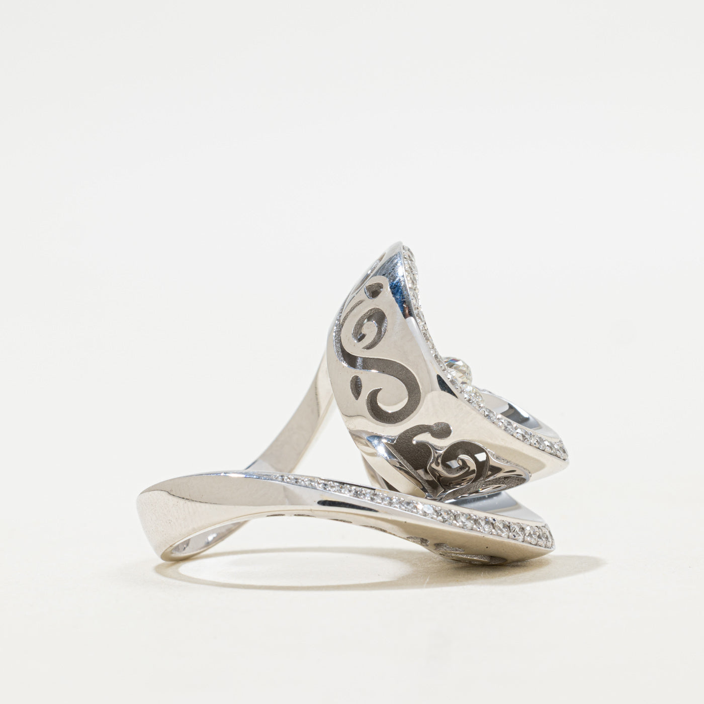 Bague cocktail « De Grisogono » en diamants briolette | 1,50 ct | 0,85 ct | Taille 6,5