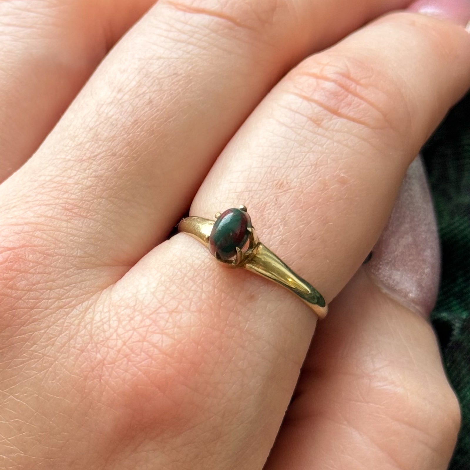 Imitation Bloodstone Ring | 0.45ct | SZ 8.25 |