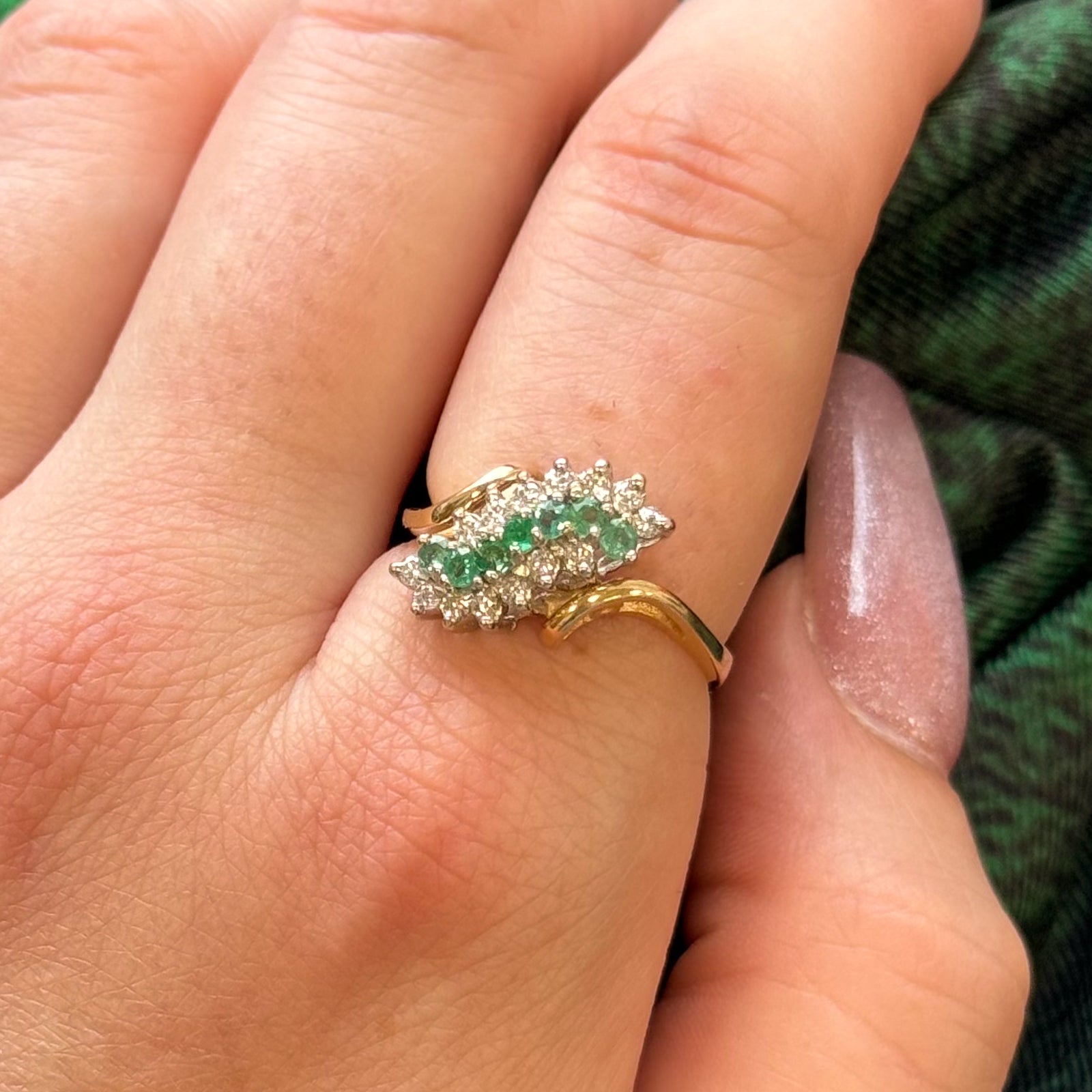 Emerald & Diamond Ring | 0.28ctw, 0.25ctw | SZ 7.75 |