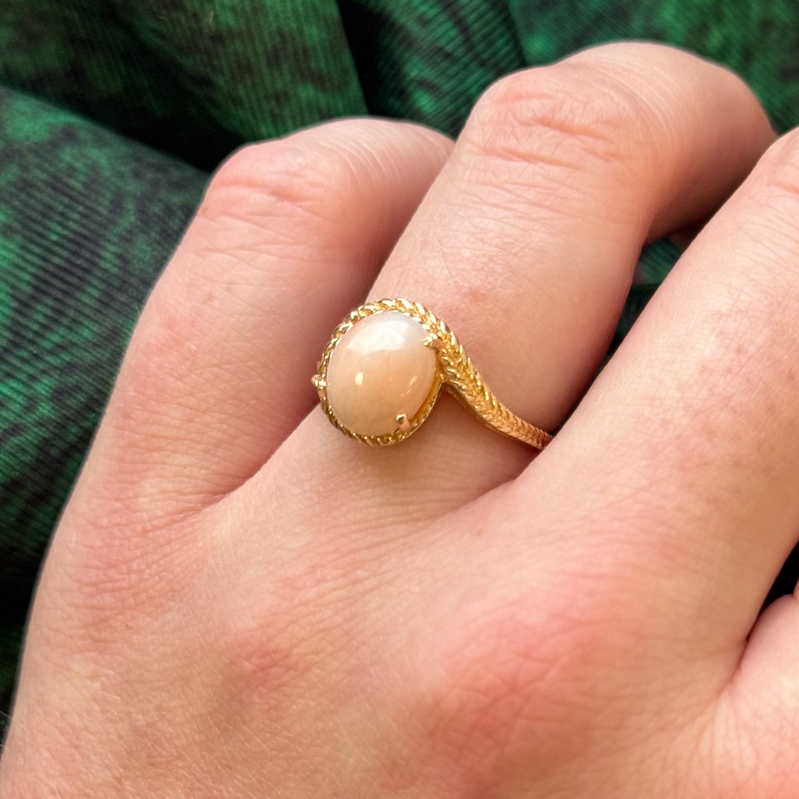 Coral Ring | SZ 6.75 |