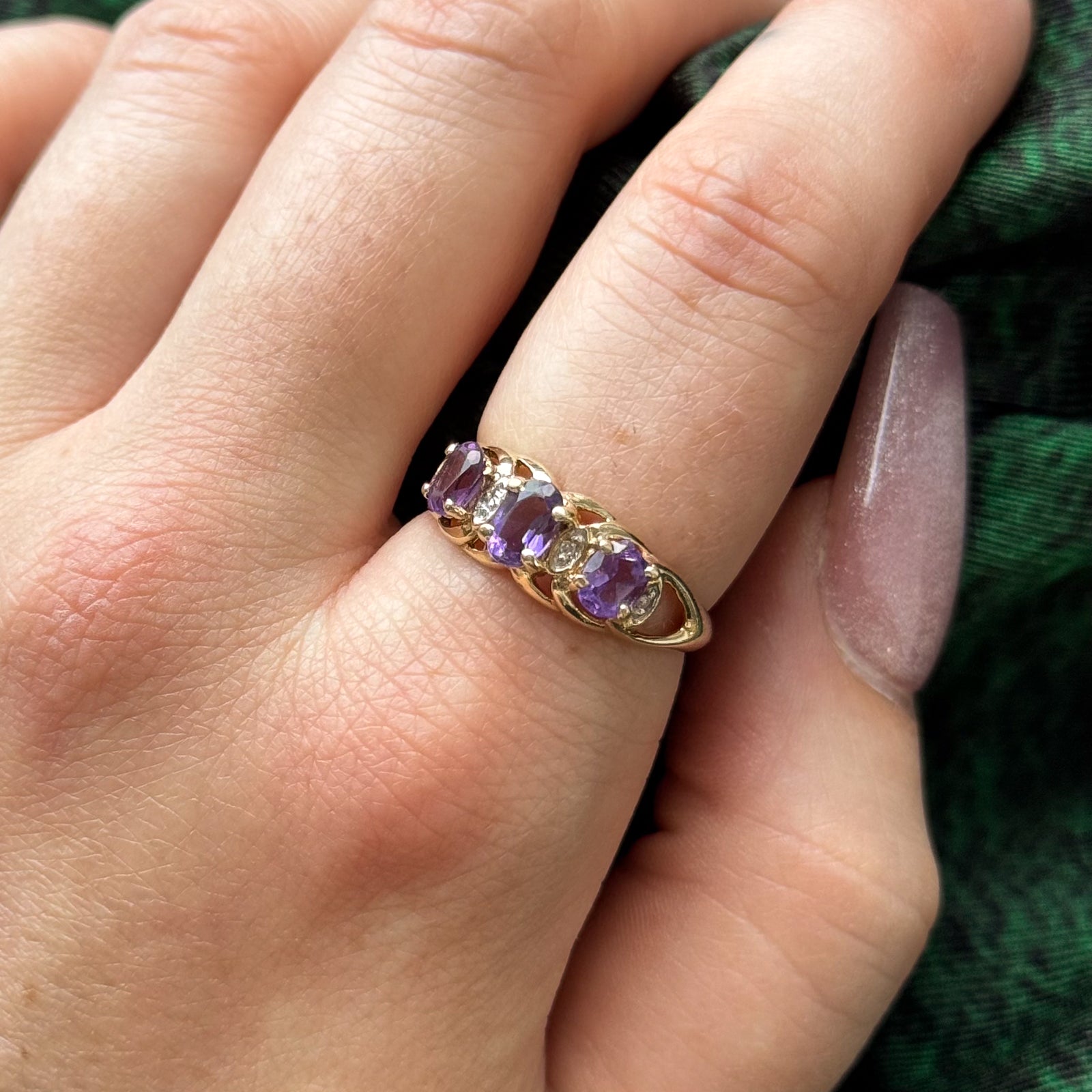 Amethyst & Diamond Ring | 0.75ctw, 0.02ctw | SZ 8 |