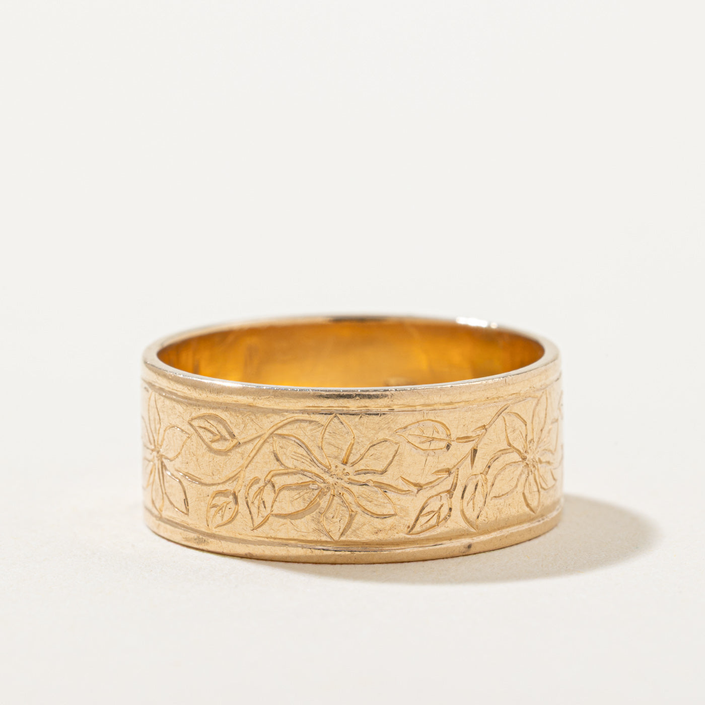 14k Yellow Gold Floral Engraved Band | 7.75mm | SZ 8