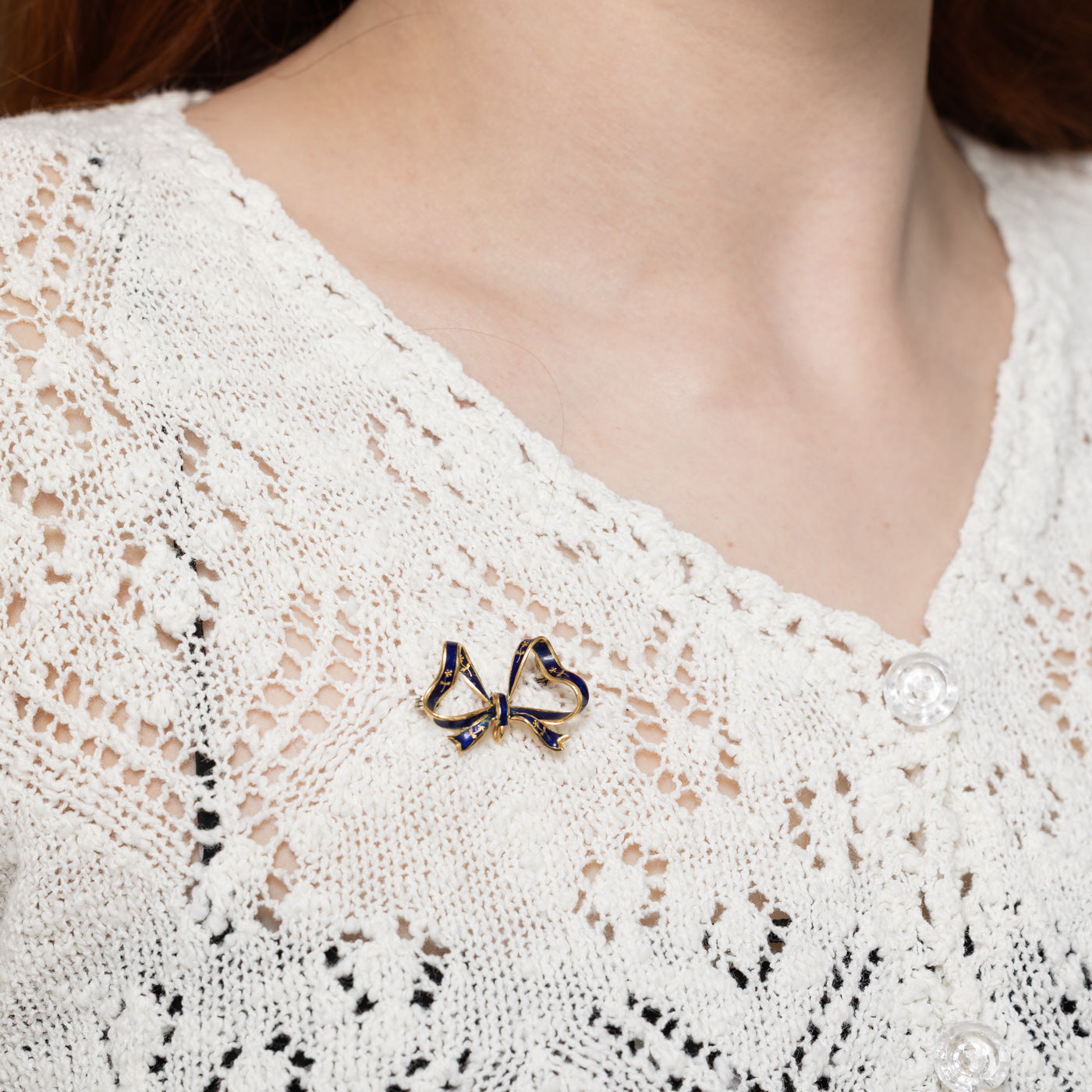 Vintage 18k Yellow Gold Enamel Bow Brooch