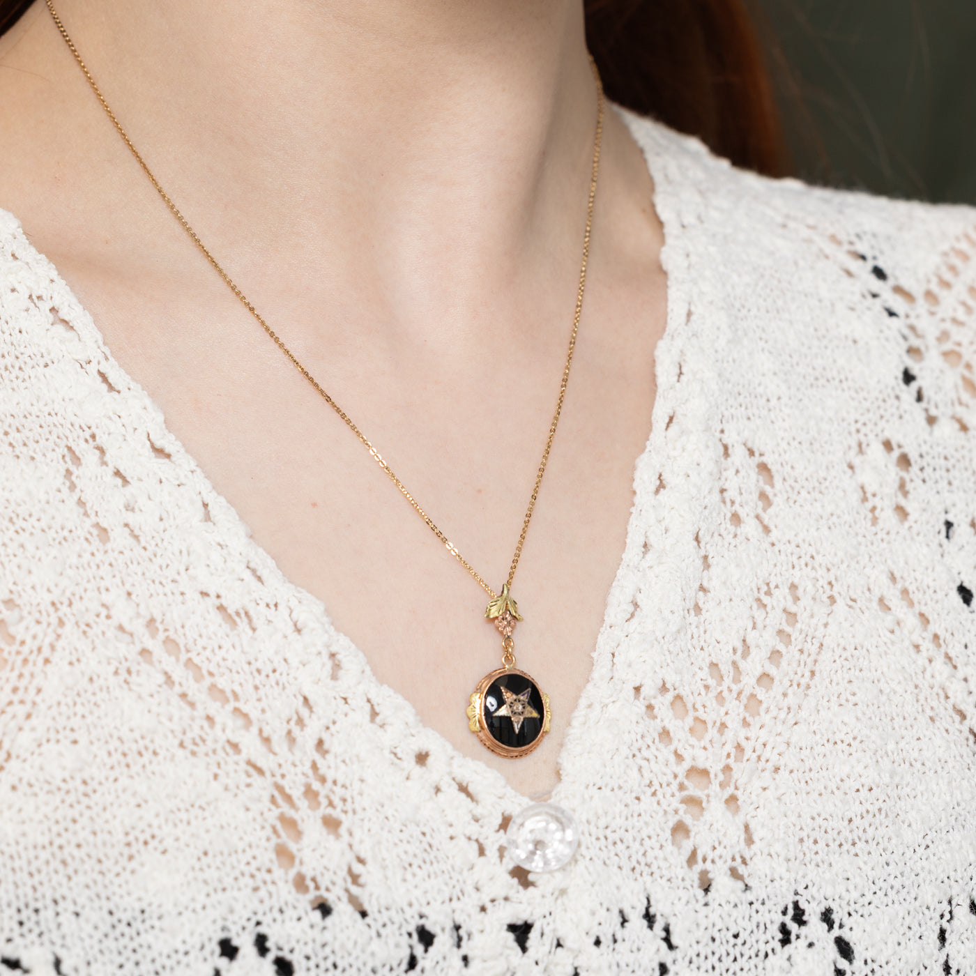 Italian Onyx Free Masons Crest Pendant Necklace | 4.00ct | 18"