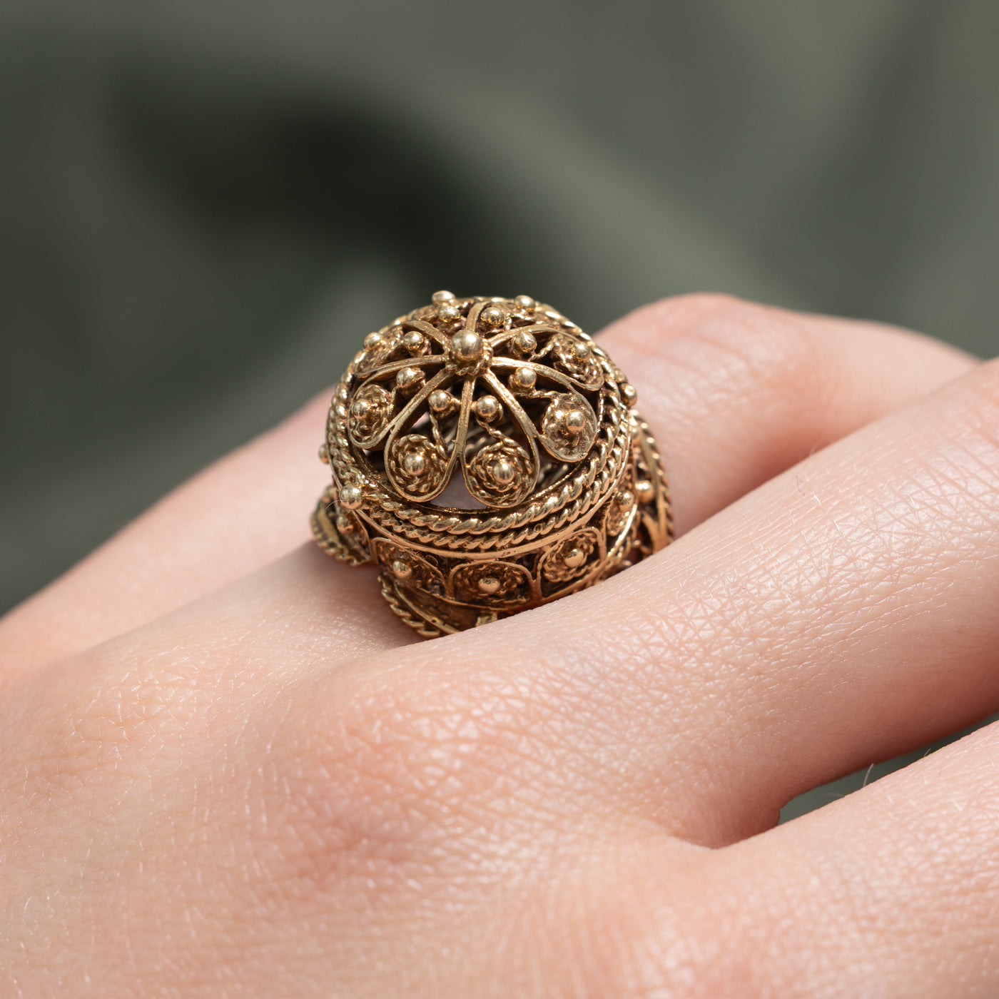 14k Yellow Gold Ornate Dome Cocktail Ring | SZ 5.5
