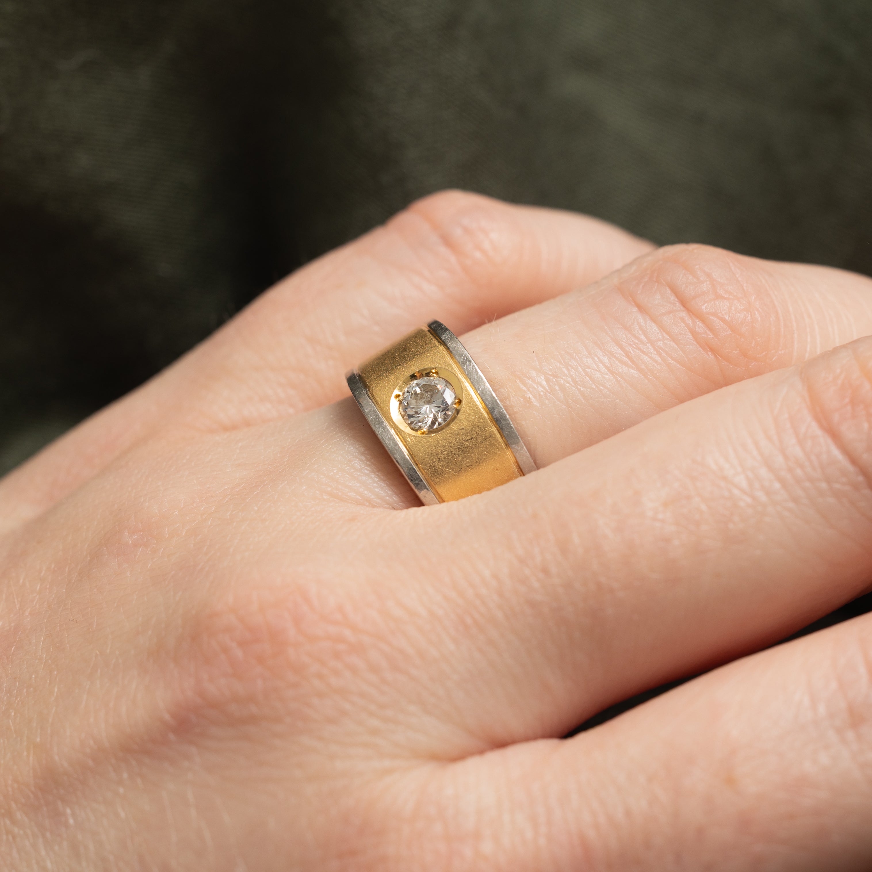 18k Two Tone Gold Diamond Textured Band | 0.35ct VS1/VS2 J | SZ 7