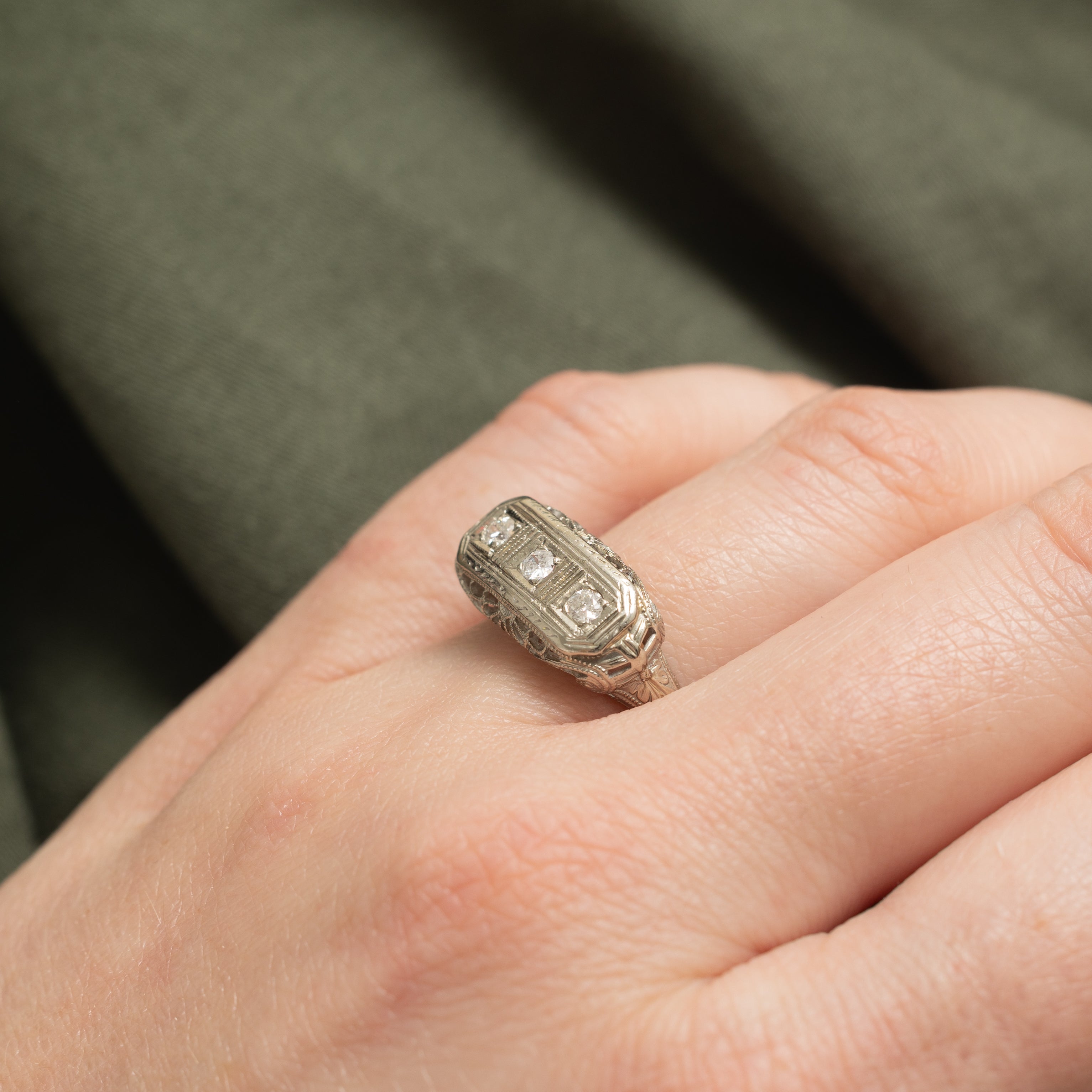 ***PRIX*** Bague en or 18 carats 9158-22
