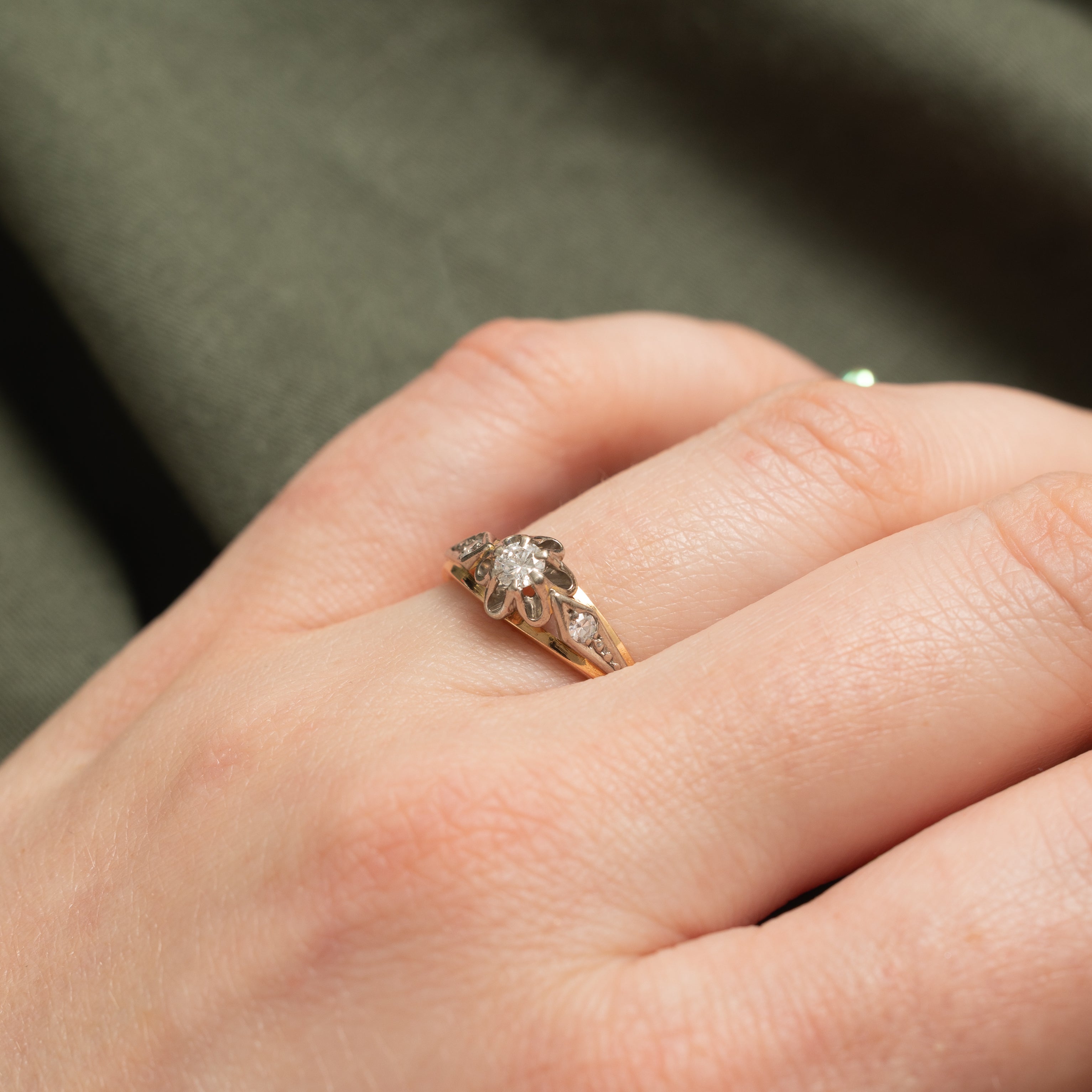 14k Belcher Set Diamond Floral Engraved Ring | 0.21ctw | SZ 6.5