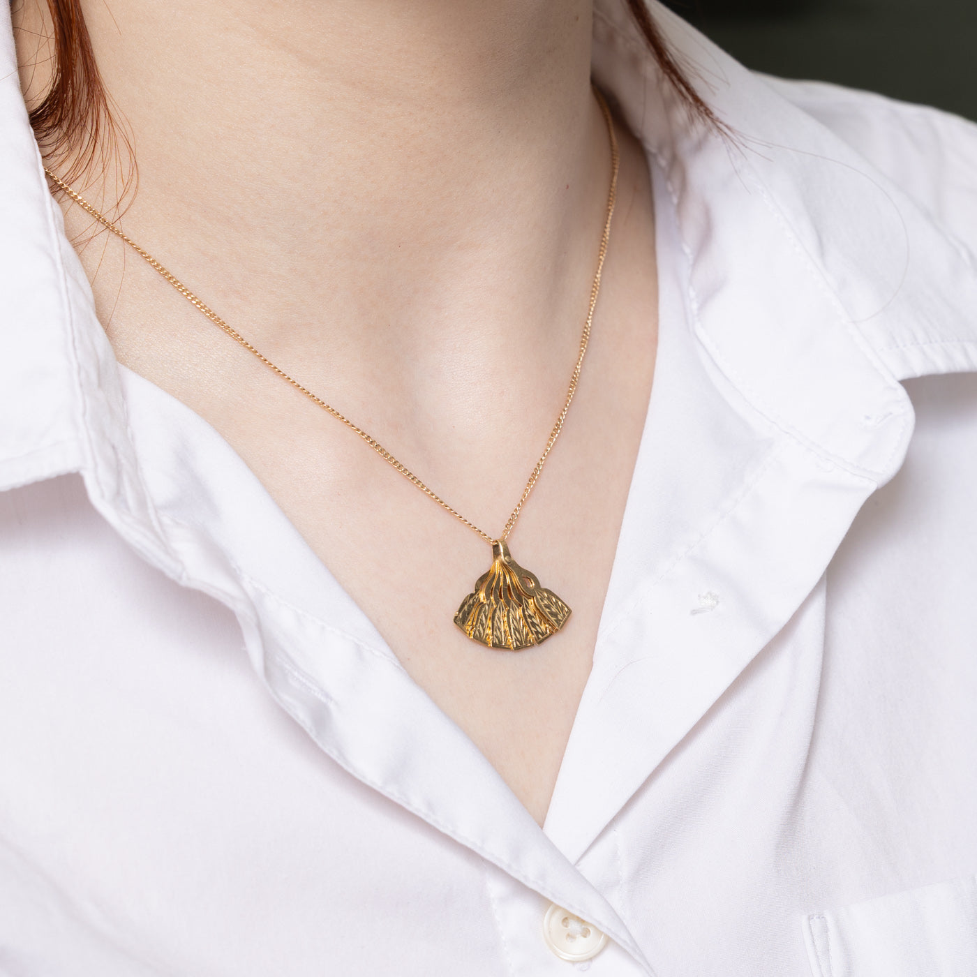 18K Yellow Gold Kinetic Fan Charm