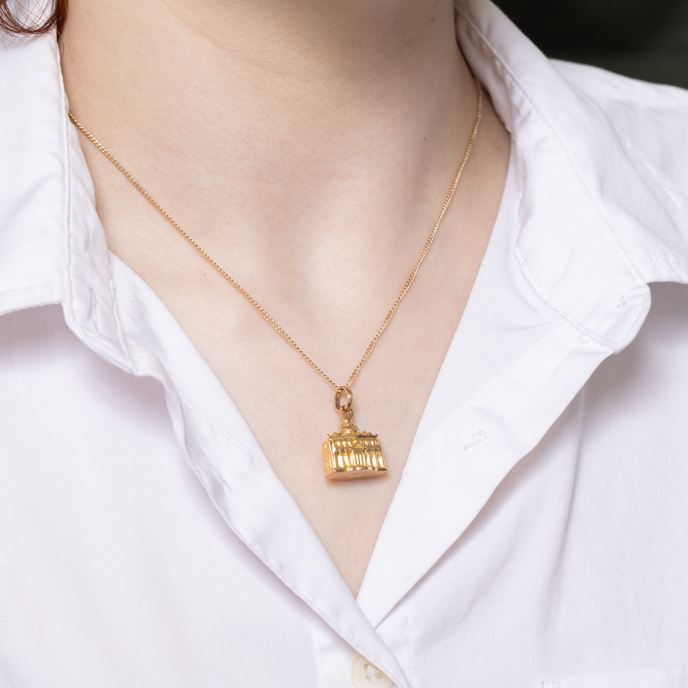 Vintage Italian 18K St. Peter's Basilica Charm