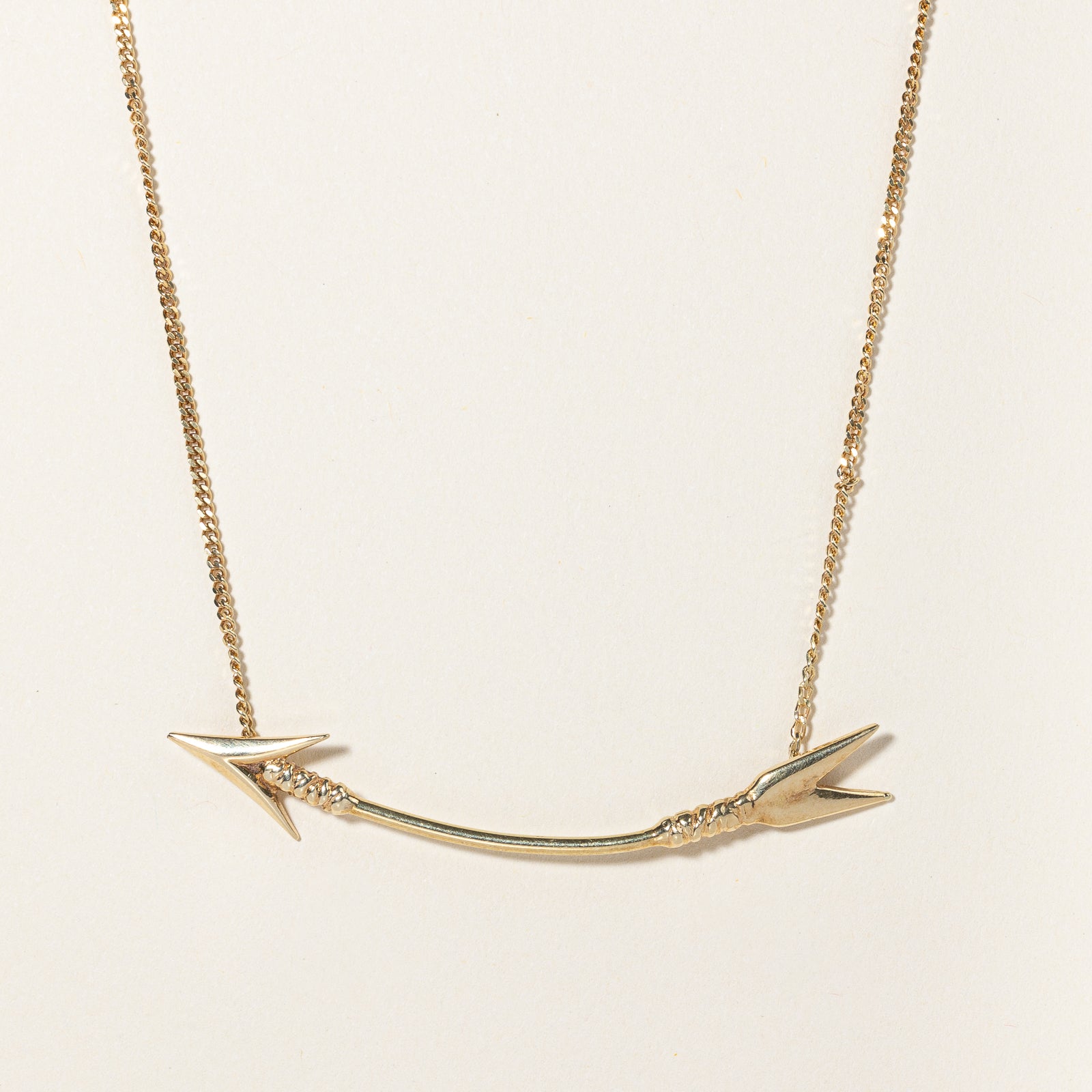 14k Yellow Gold Arrow Pendant Choker | 15" |