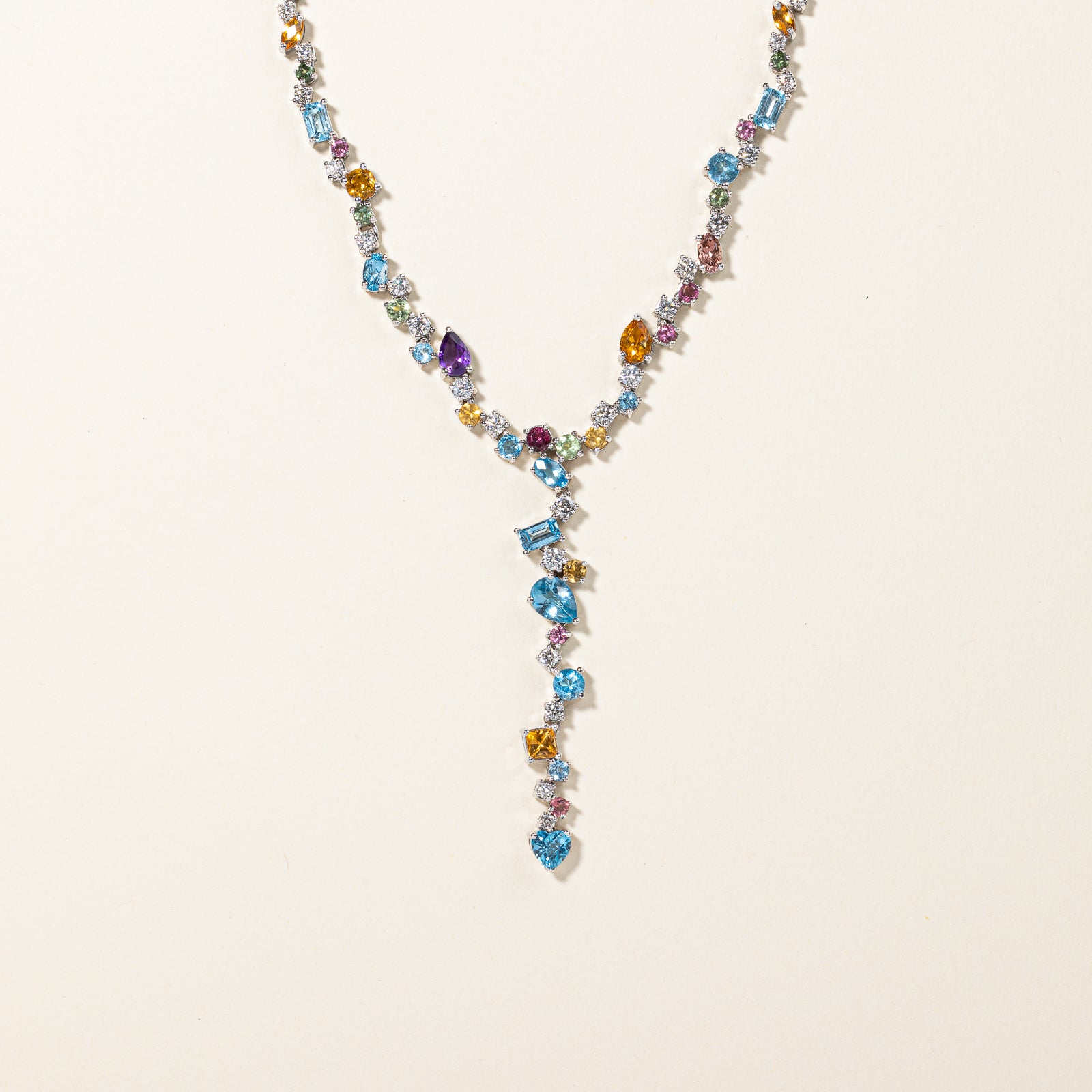 Collier pendentif multi-pierres | 8,37 ct | 43 cm |