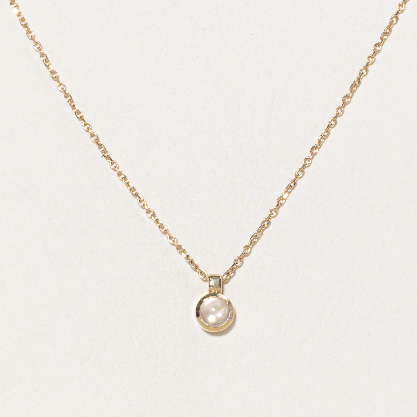 '100 Ways' Moonstone Cabochon Necklace | 0.30ct |