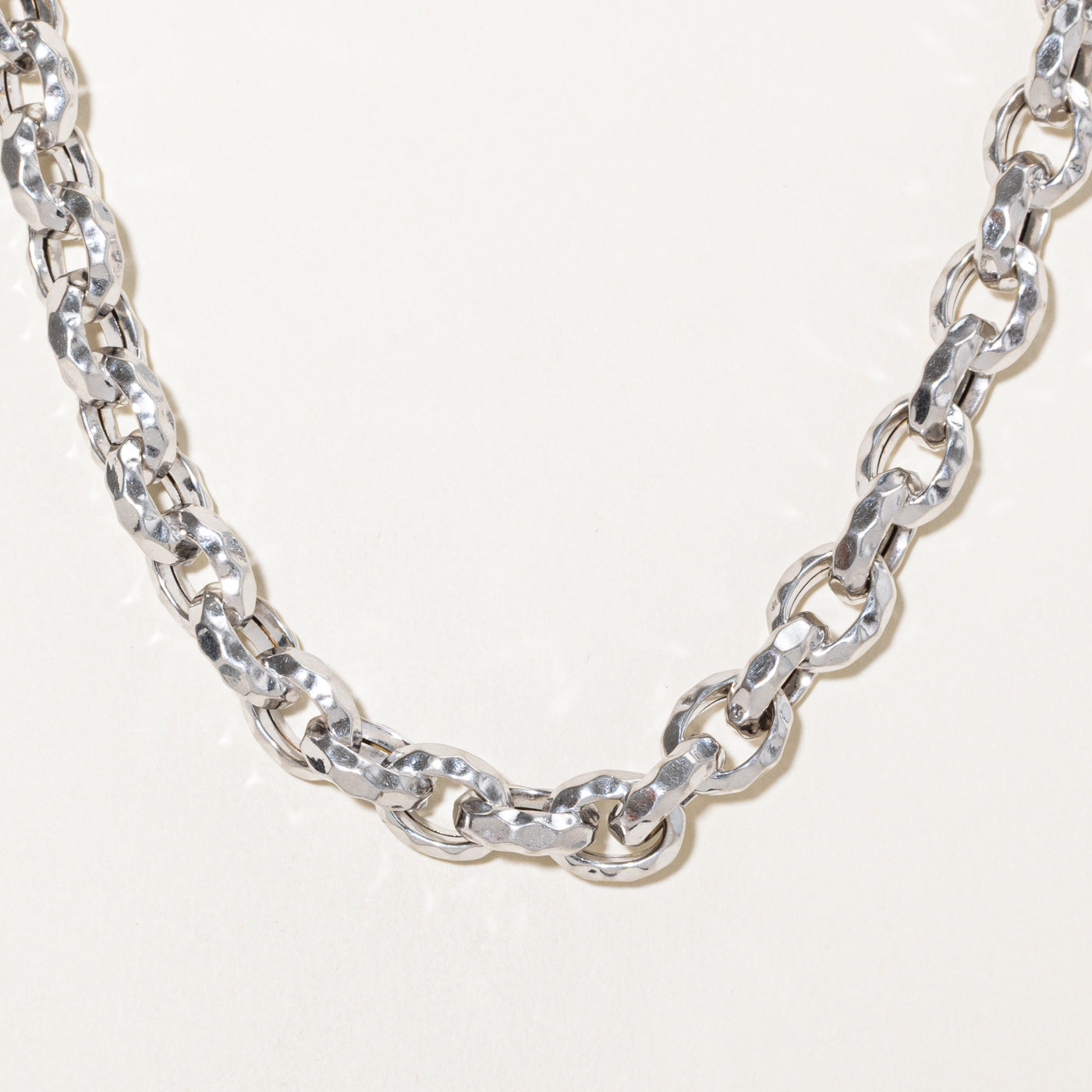 14k White Gold Large Hammered Rolo Link Chain | 17"