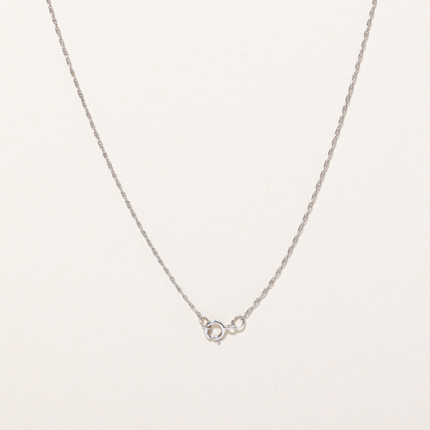Pendentif et collier Fleur en Diamant | 0,08 ct | 45,7 cm |