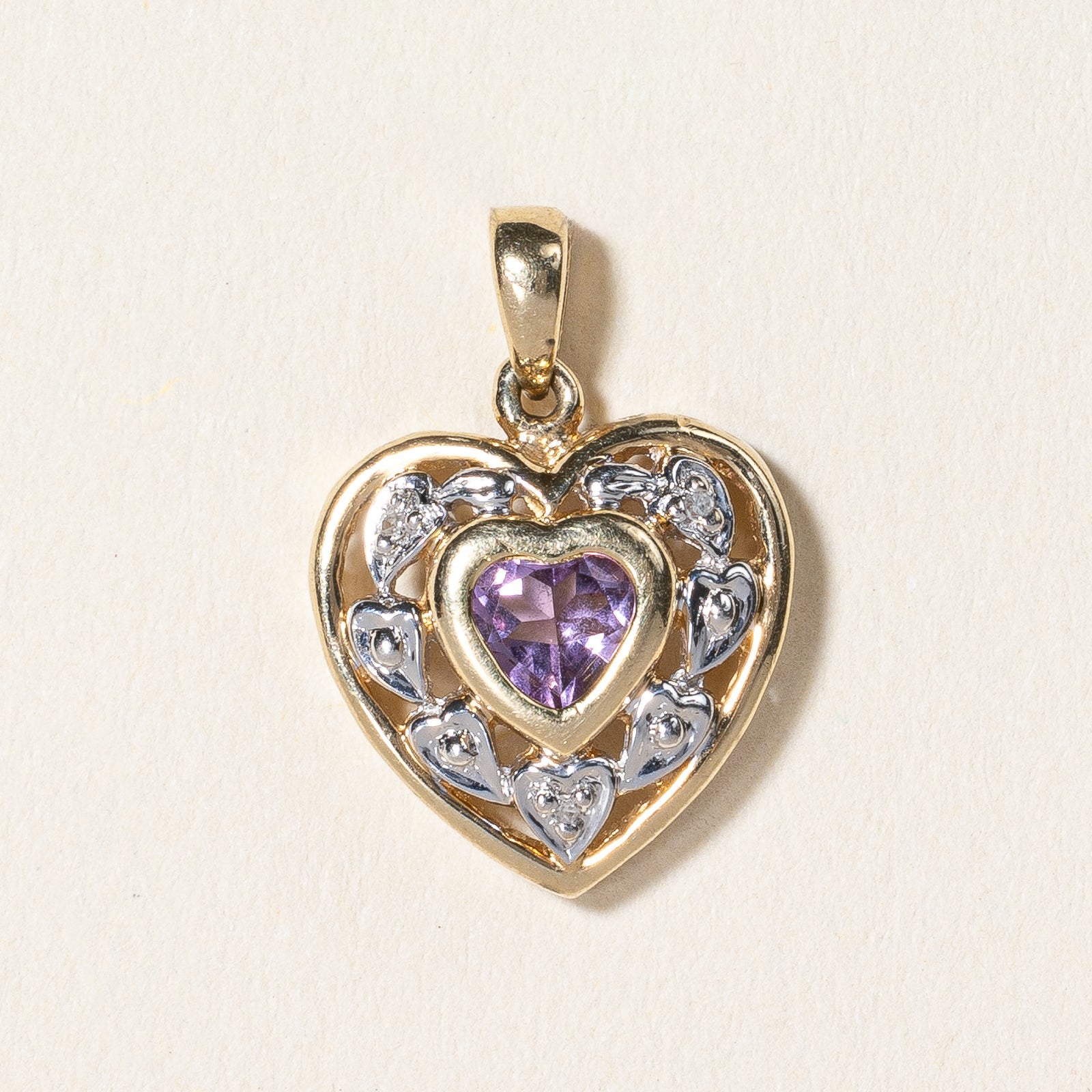 Pendentif cœur en améthyste et diamants | 0,22 ct, 0,015 ct au total |