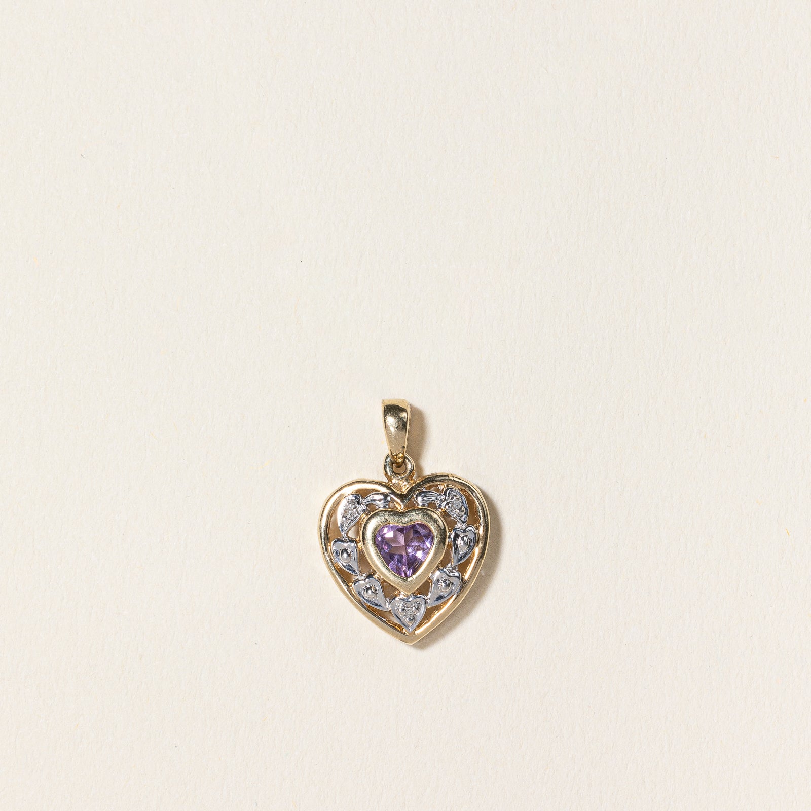 Pendentif cœur en améthyste et diamants | 0,22 ct, 0,015 ct au total |