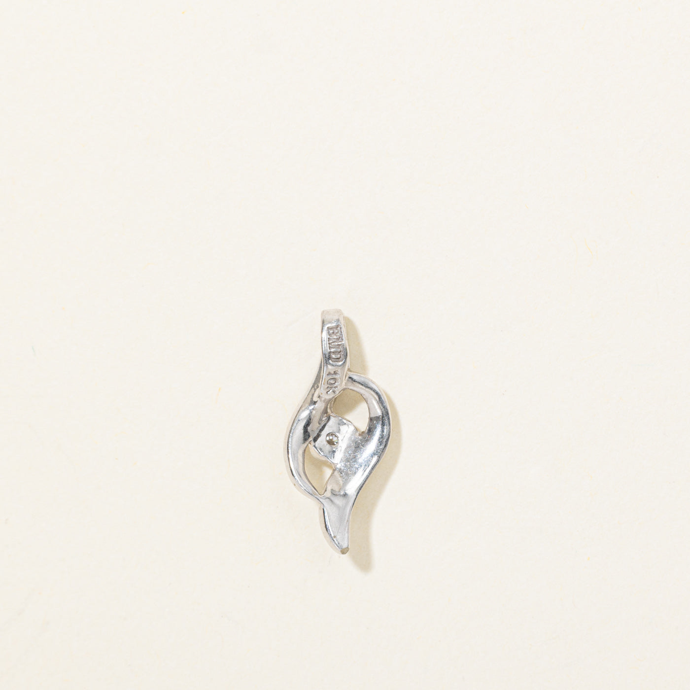 10K Diamond Wave Pendant