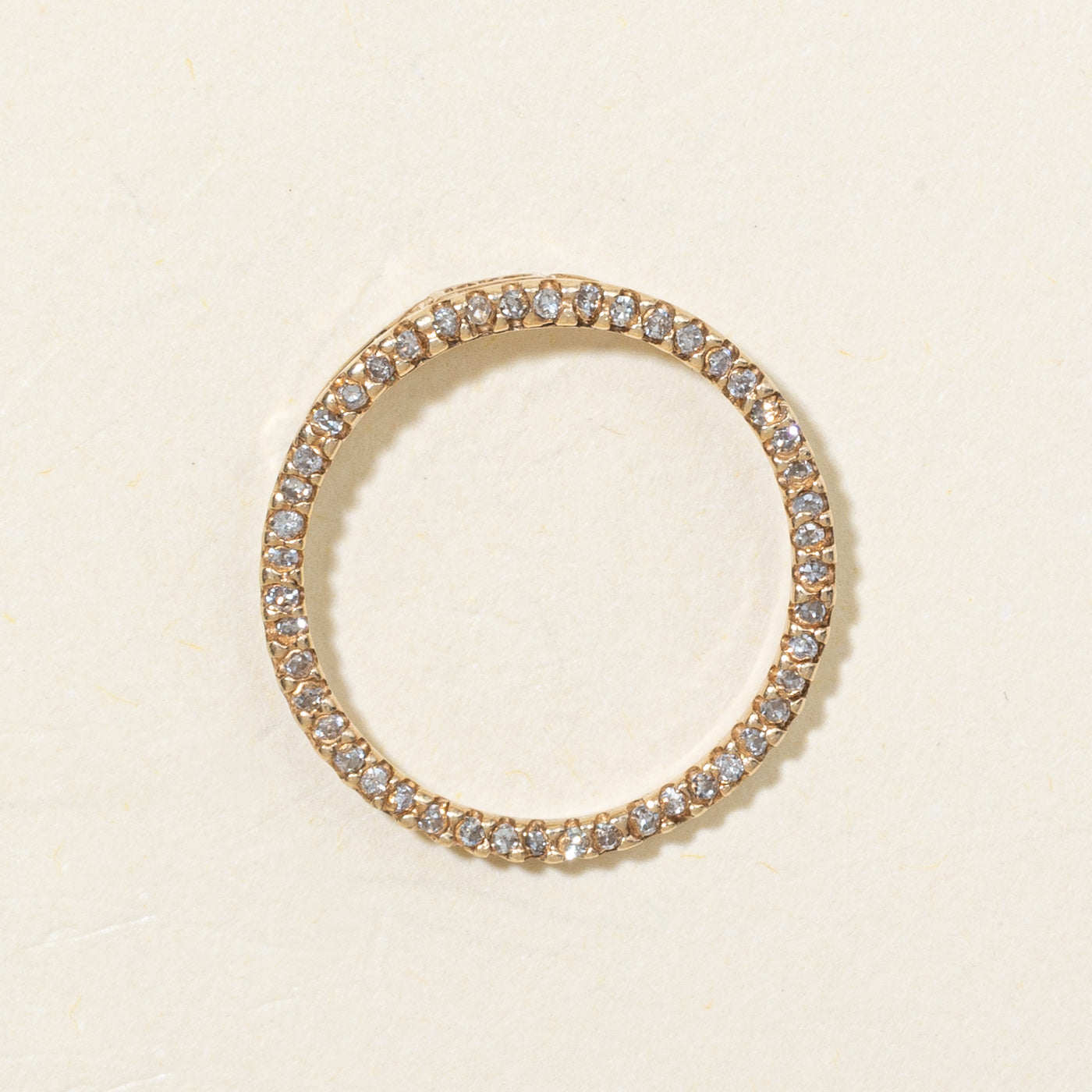 10K Diamond Circle Pendant