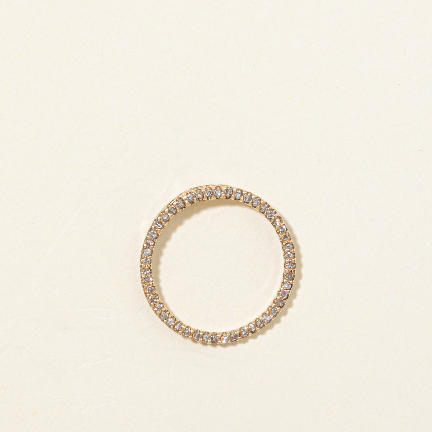 10K Diamond Circle Pendant