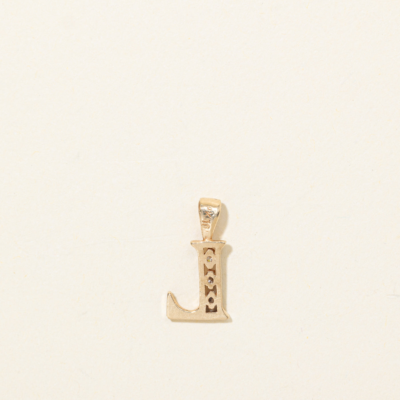 10K "L" Initial Pendant