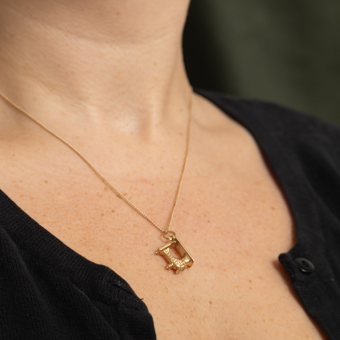 10k Yellow Gold Sewing Machine Charm