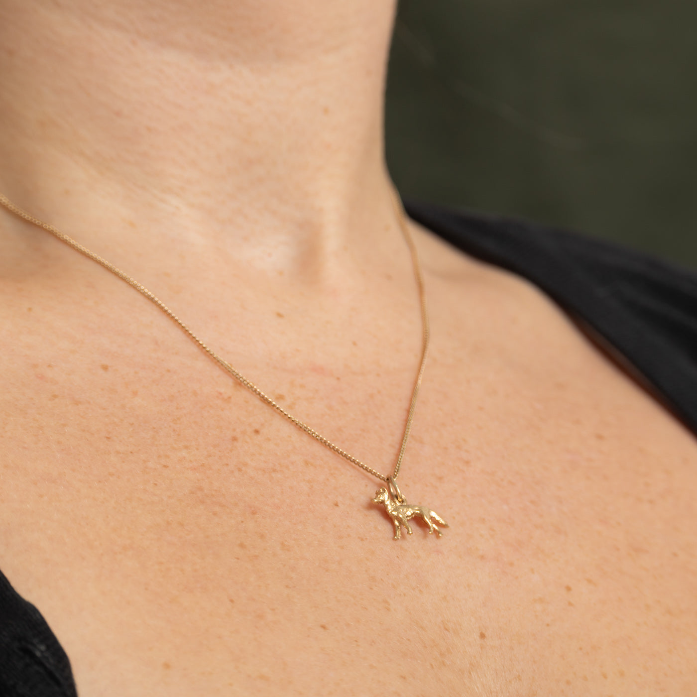 10k Yellow Gold Wolf Charm