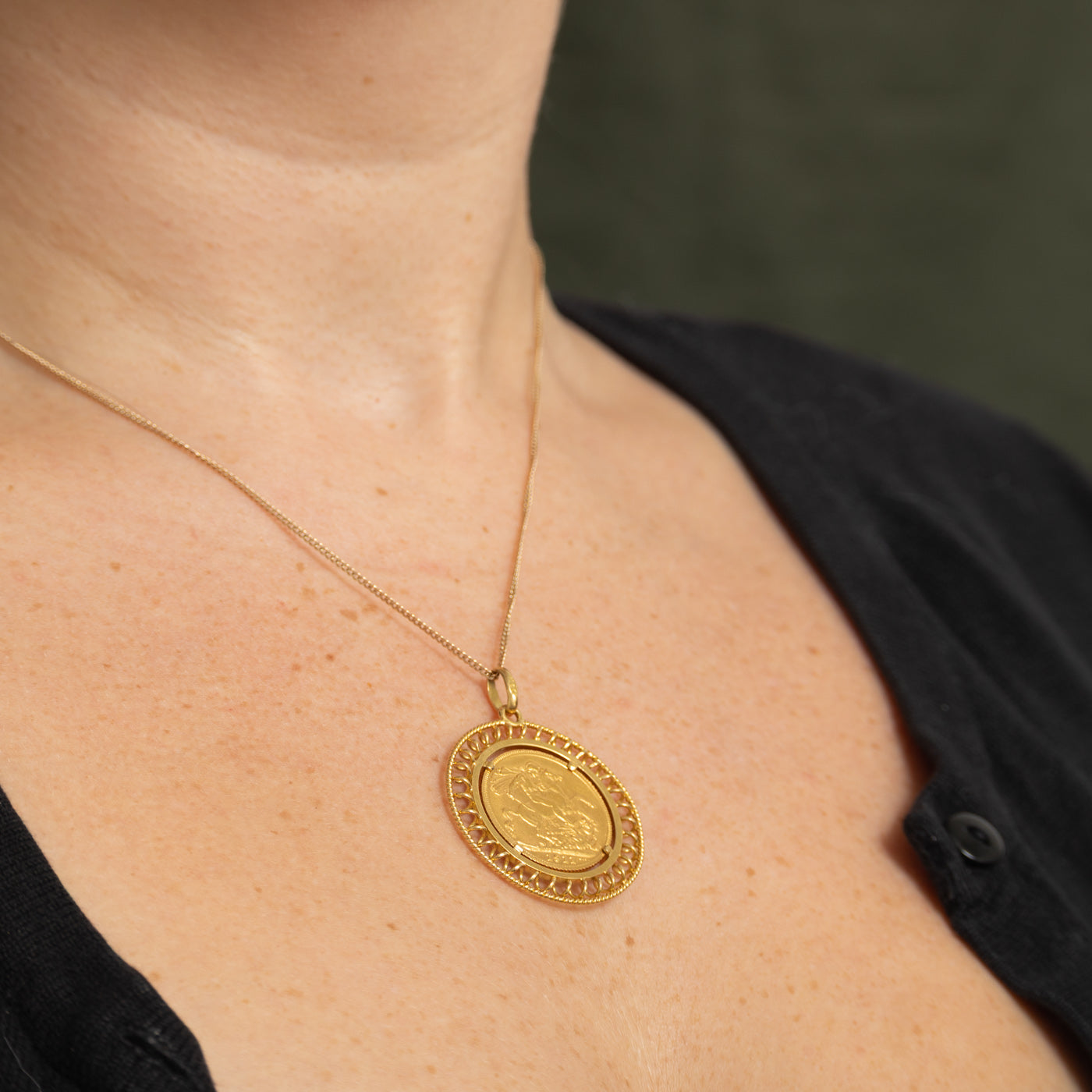 1911 22k Sovereign Coin Pendant