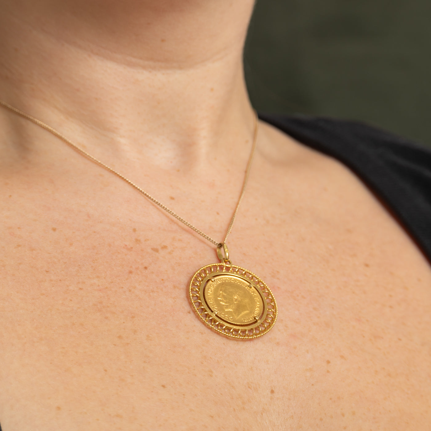 1911 22k Sovereign Coin Pendant