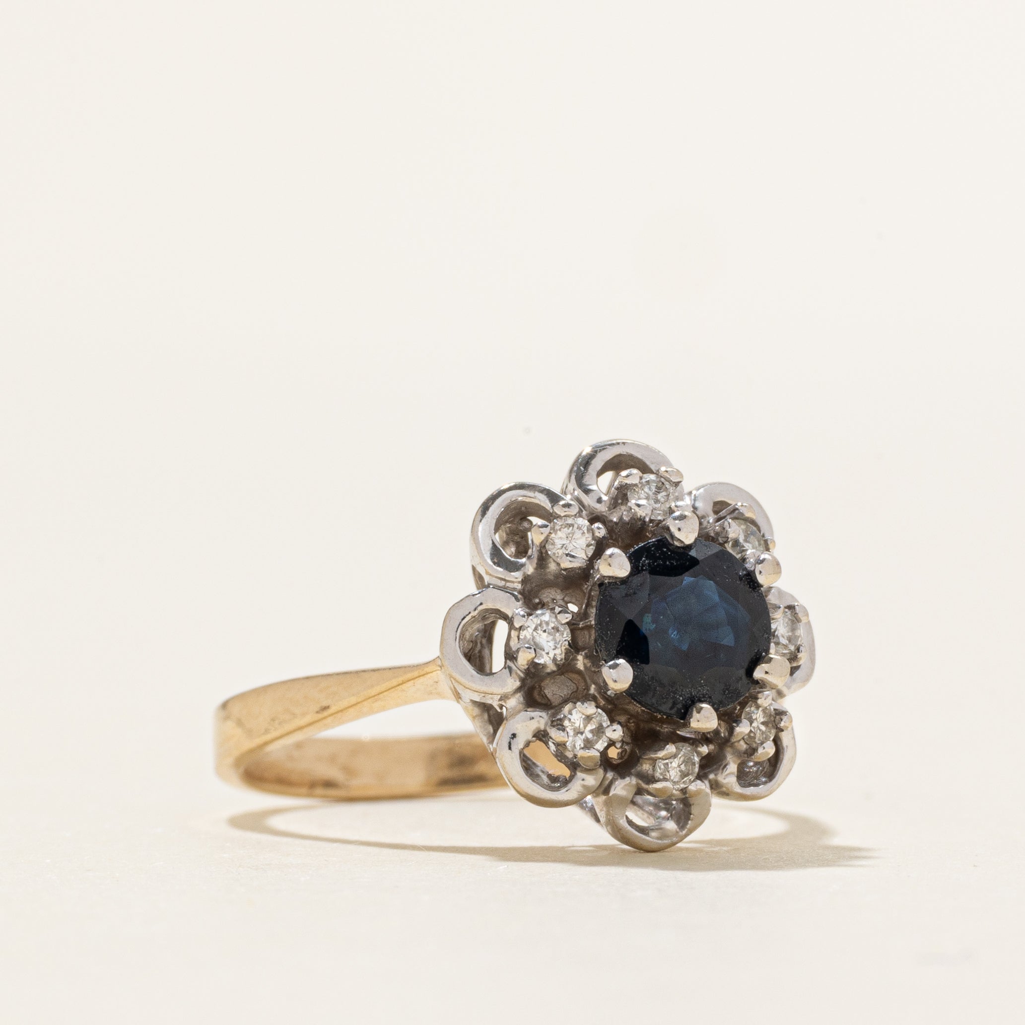 Sapphire & Diamond Floral Scalloped Ring | 0.89ct, 0.16ctw | SZ 6.5
