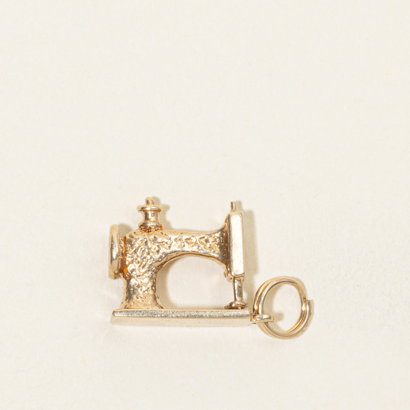 10k Yellow Gold Sewing Machine Charm