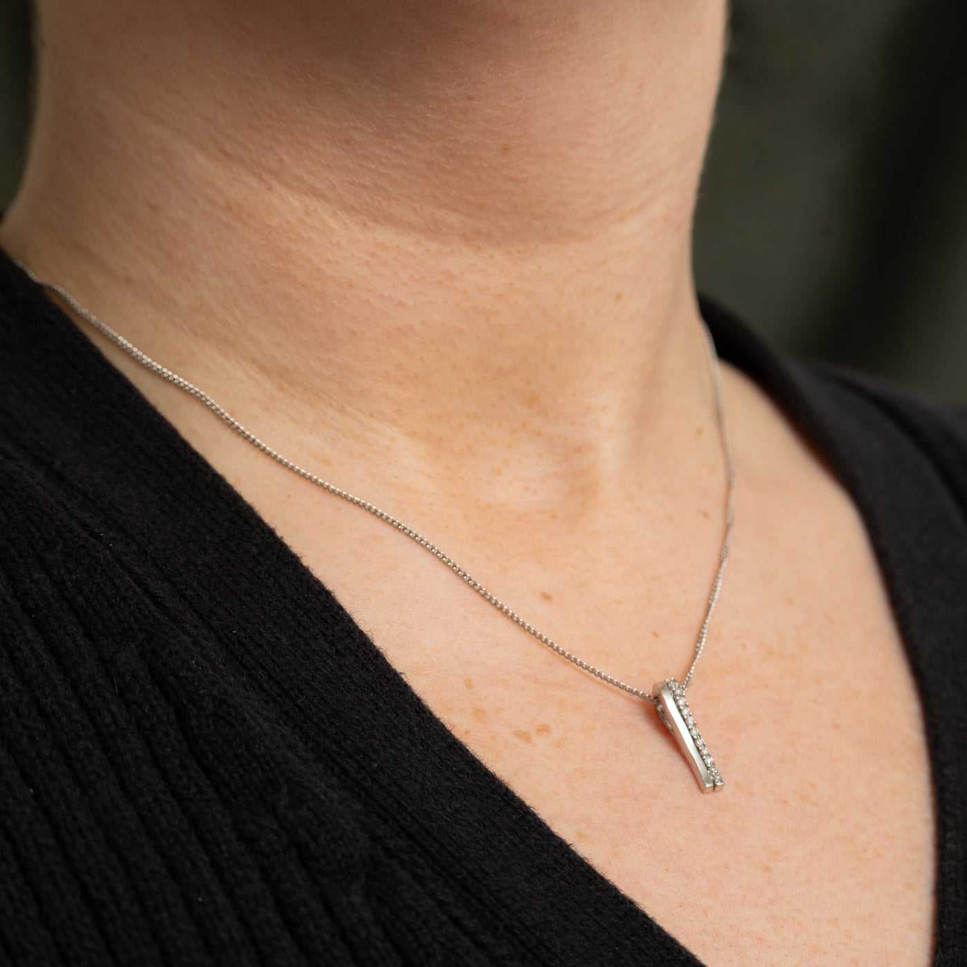 Pendentif colonne en diamant 10 carats