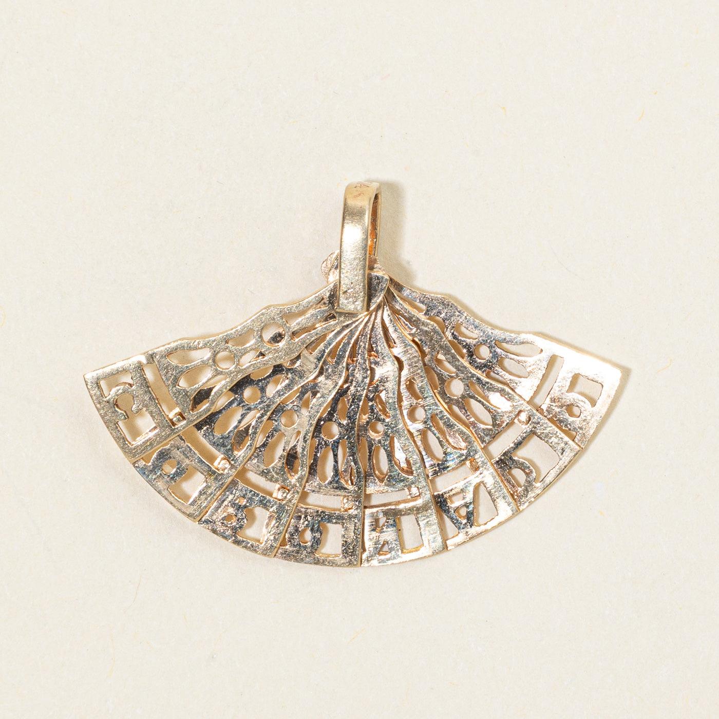 14k Yellow Gold "Coronado" Fan Charm