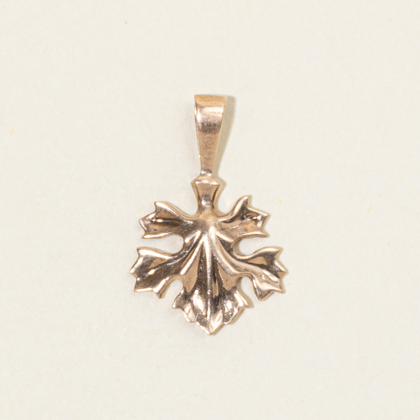 14k Yellow Gold Maple Leaf Pendant