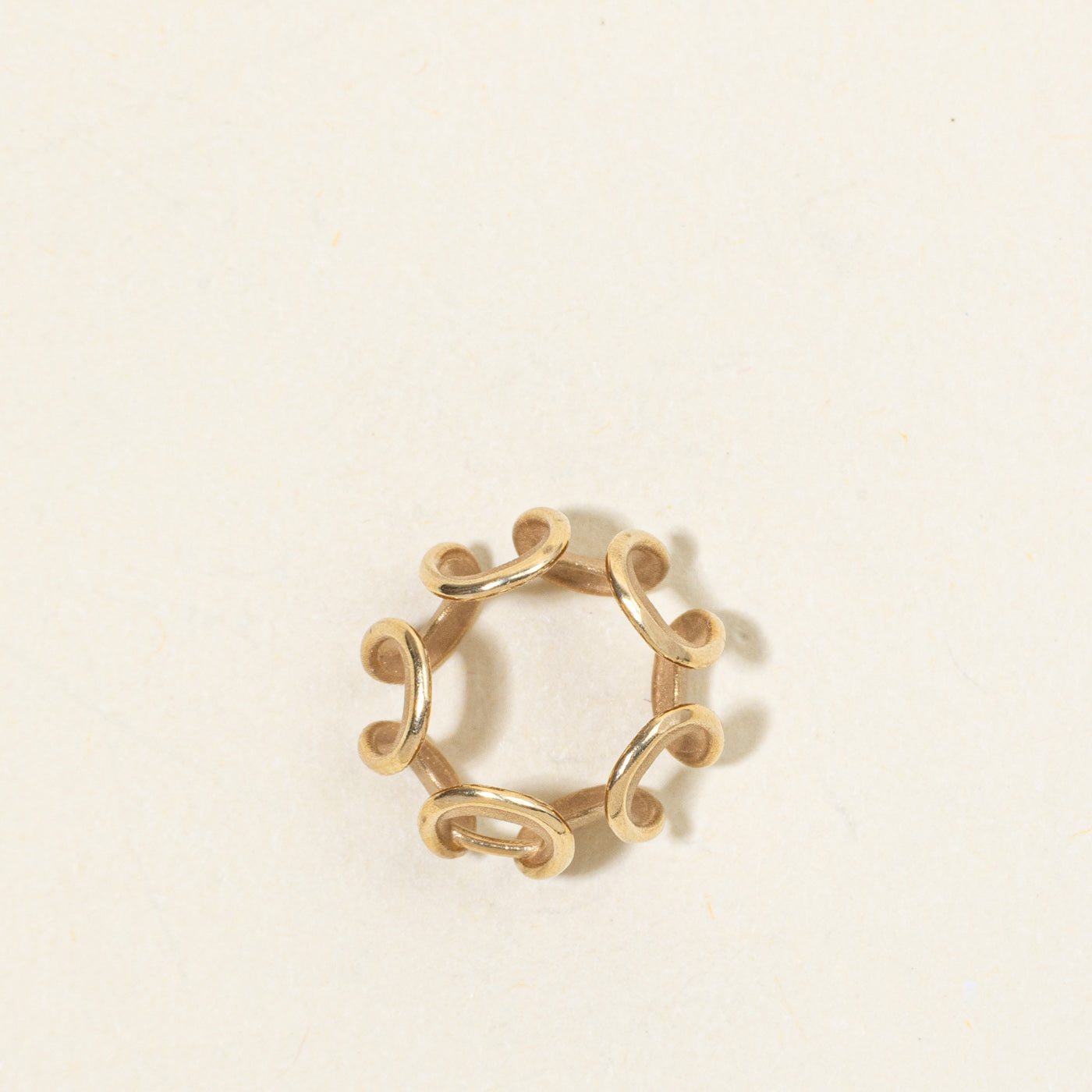 18k Yellow Gold Abstract Circular Pendant