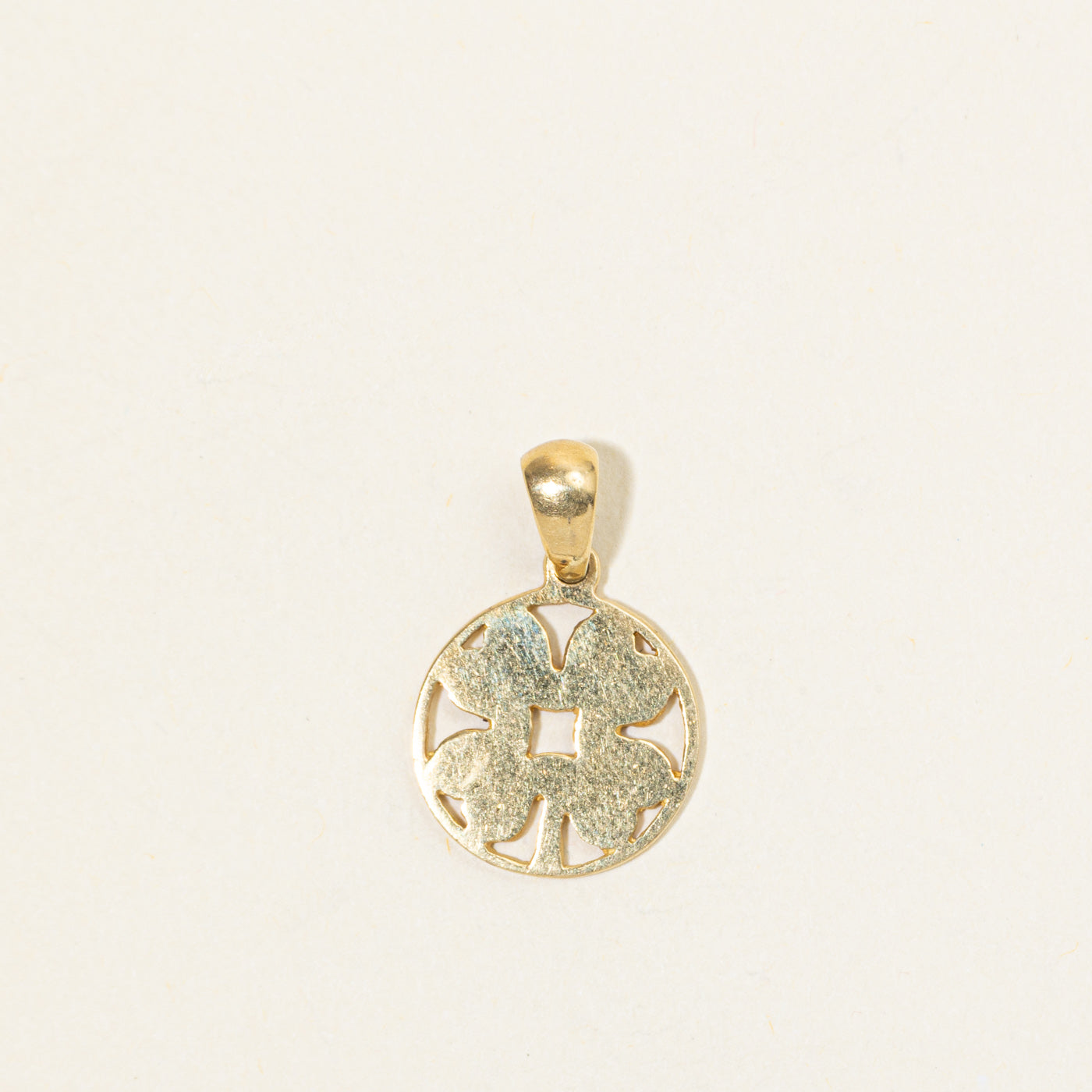 18k Yellow Gold Clover Pendant