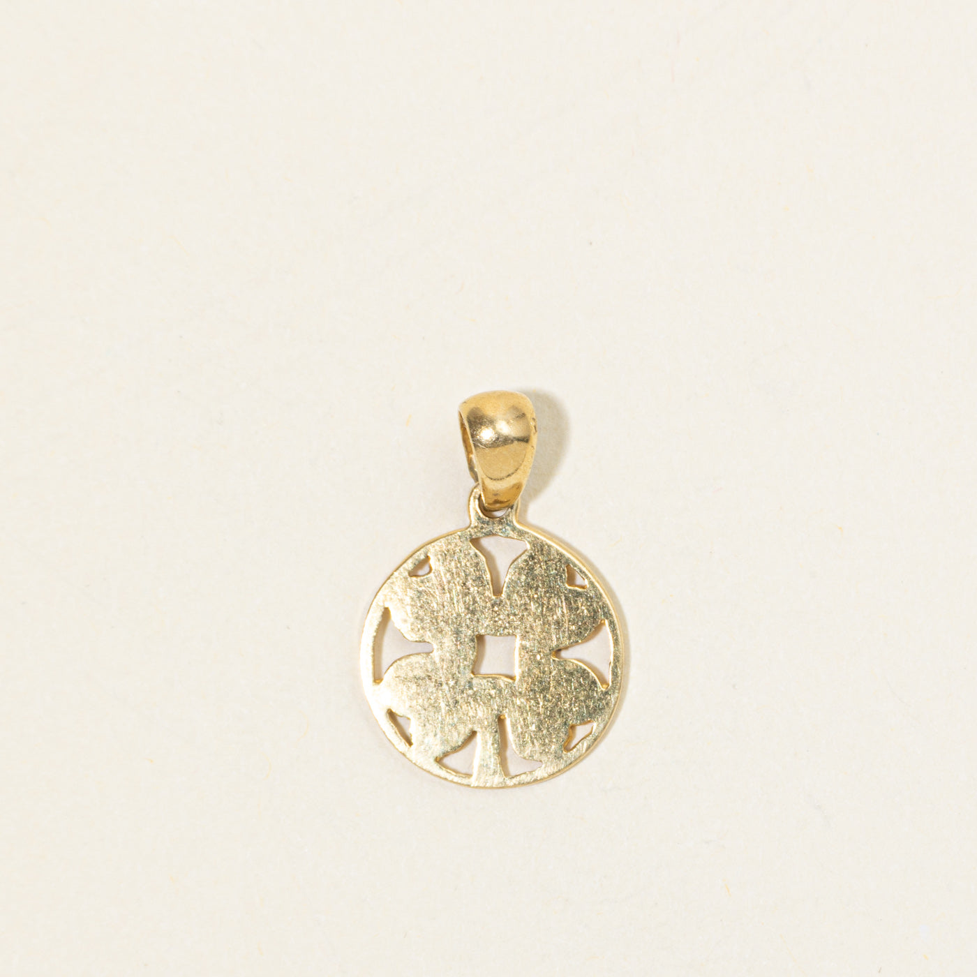 18k Yellow Gold Clover Pendant