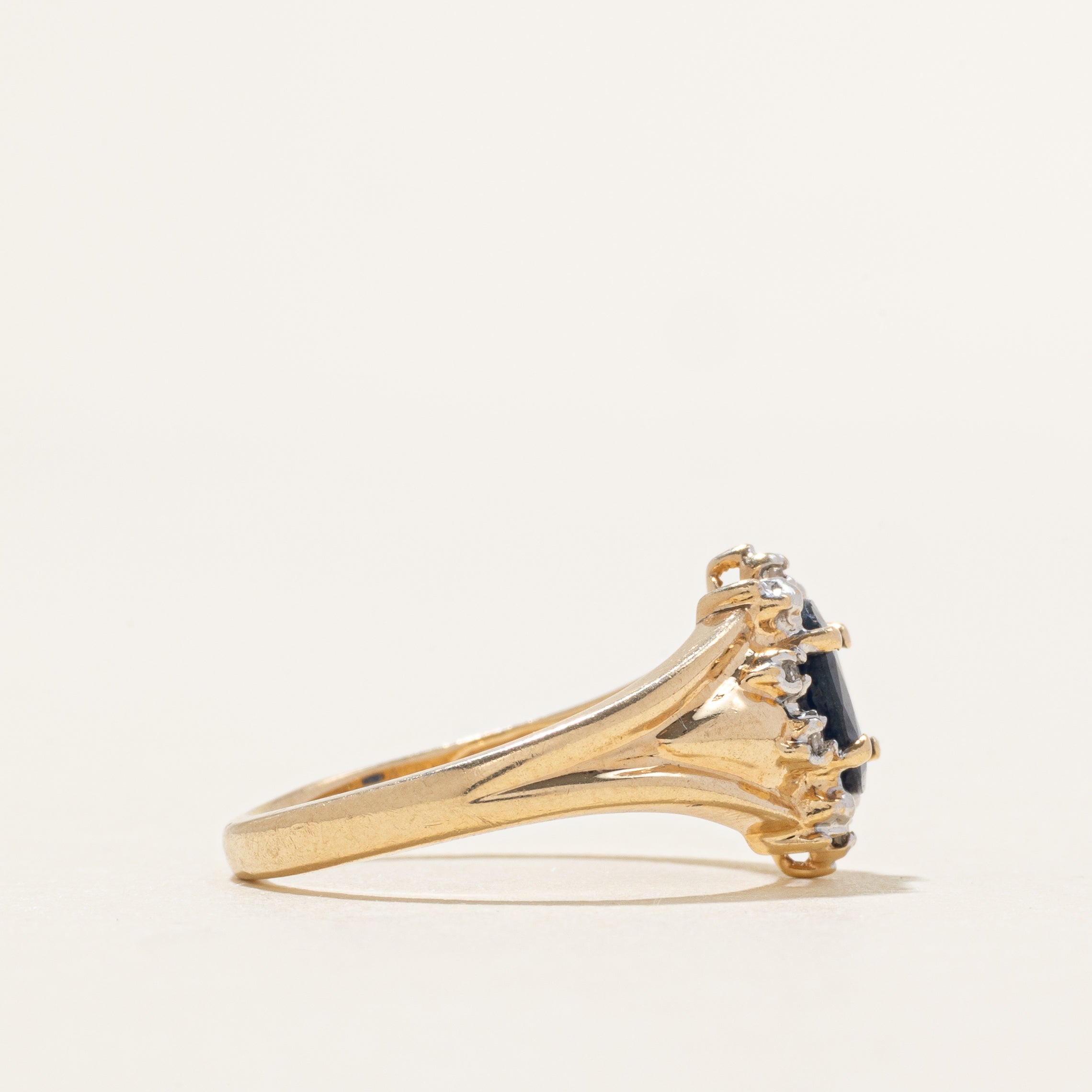 Sapphire & Diamond Petal Grooved Ring | 0.64ct, 0.05ctw | SZ 6.75