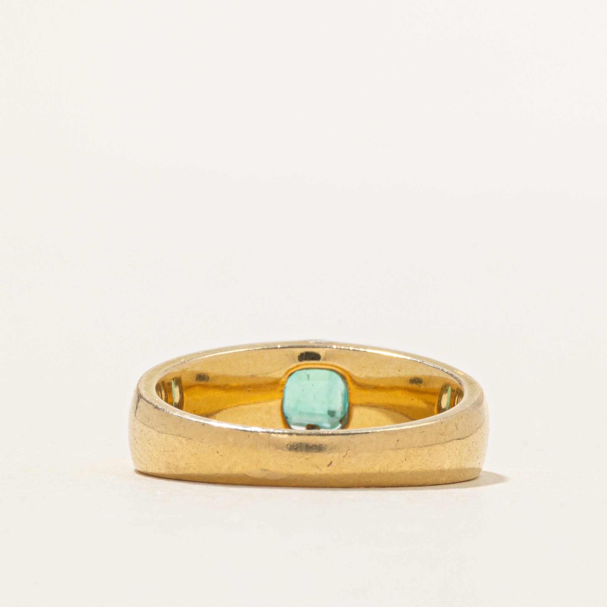 18k Belcher Set Step Cut Emerald Ring | 0.32ct | SZ 5.5