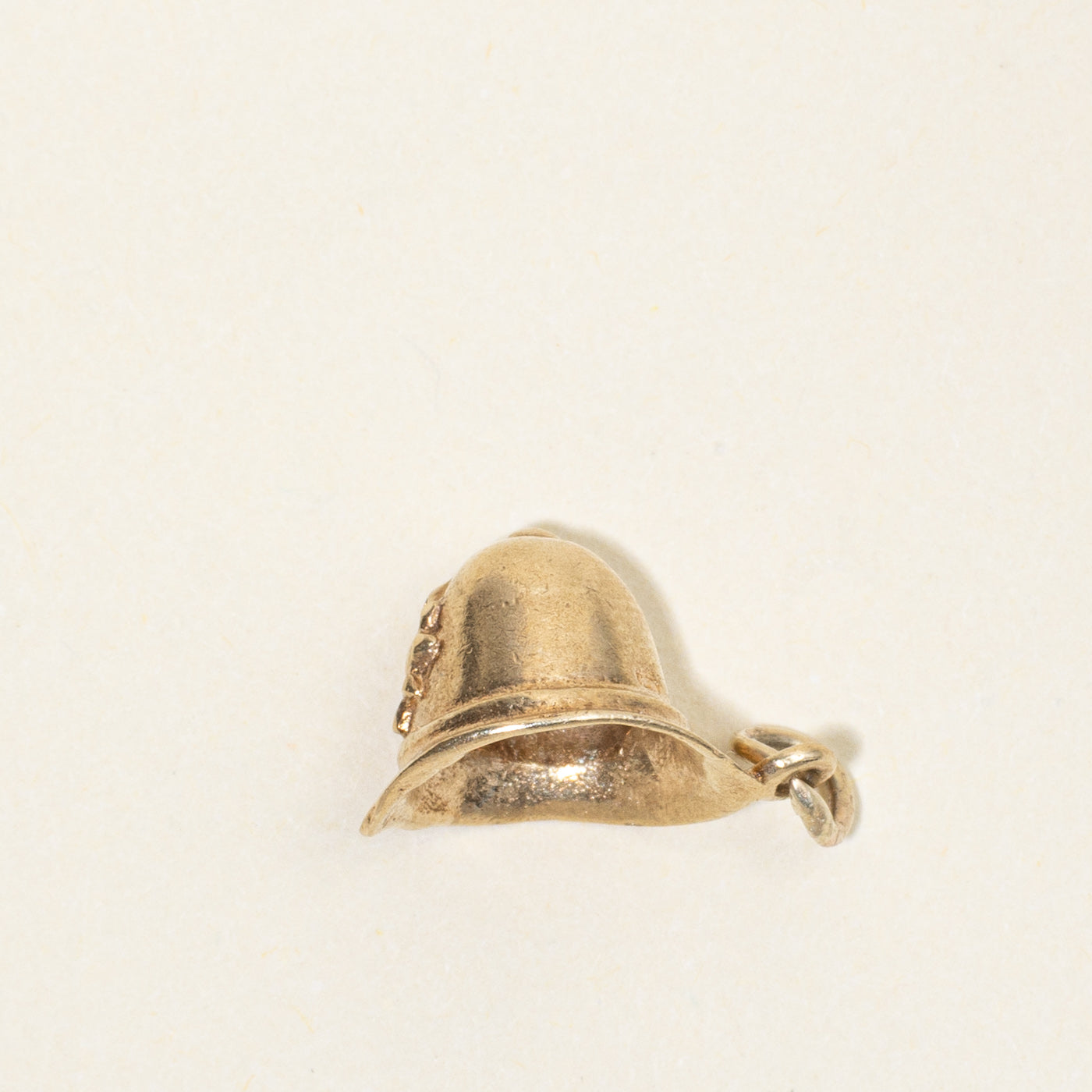1984 London 9k Yellow Gold Custodian Helmet Charm