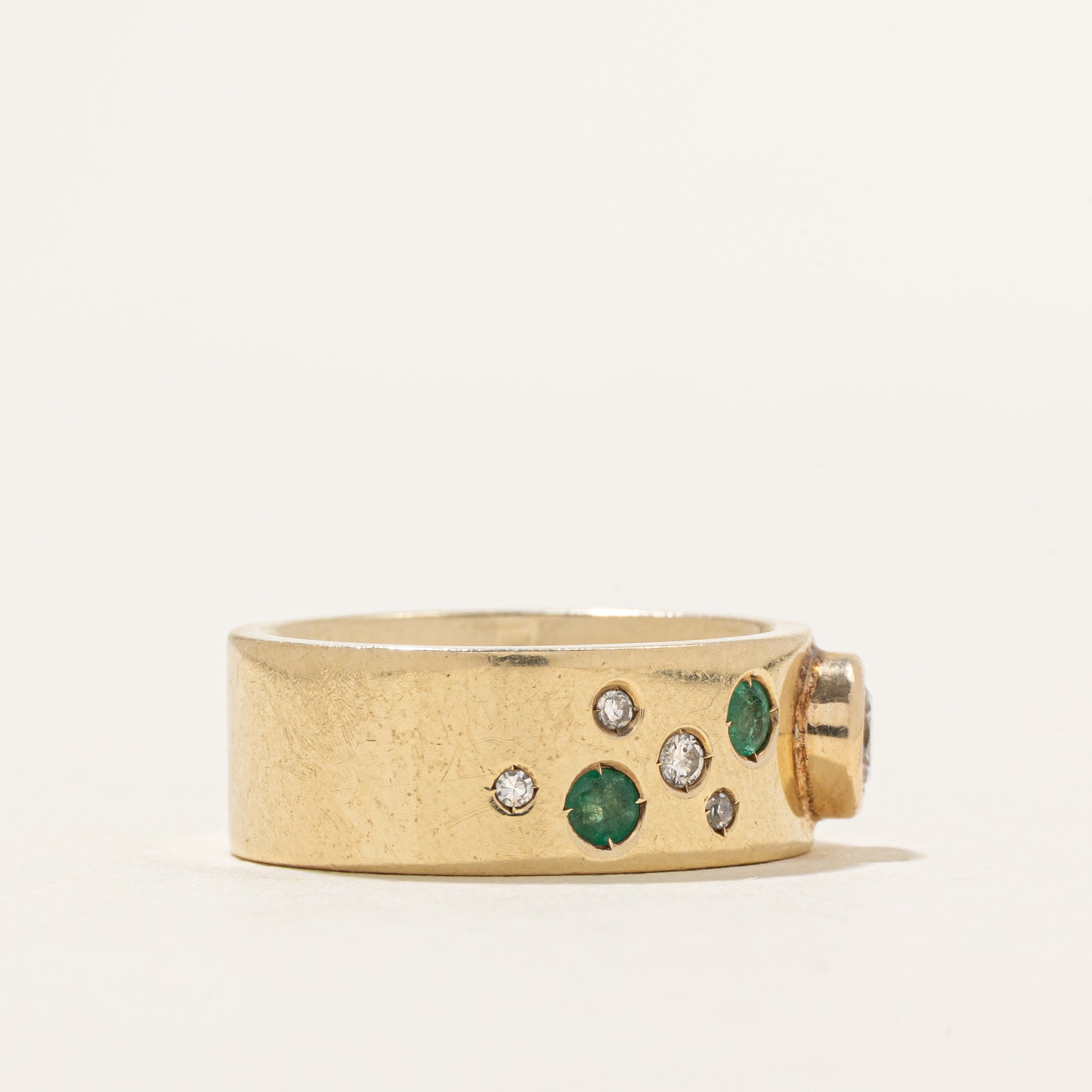 Bezel Set Diamond & Emerald Band | 0.47ctw, 0.12ctw | 7.5mm | SZ 5.75