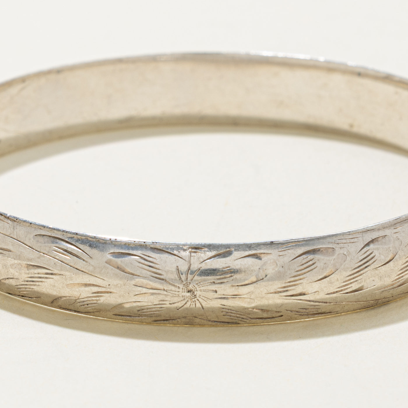Sterling Silver Floral Engraved Bangle Bracelet | 7"