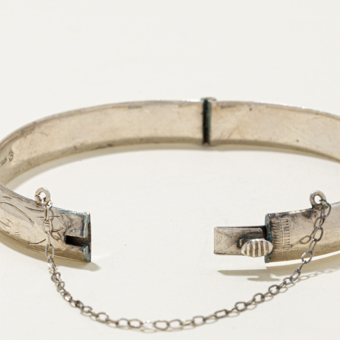 Sterling Silver Floral Engraved Bangle Bracelet | 7"