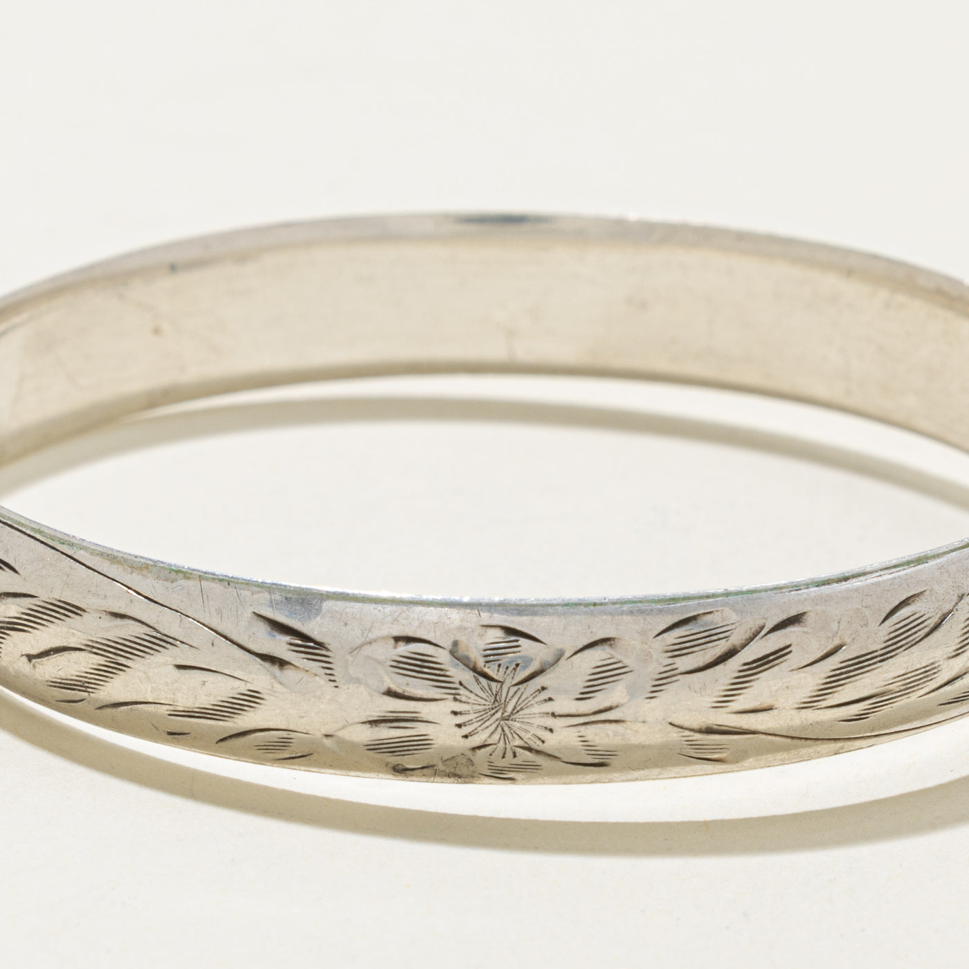 Sterling Silver Floral Engraved Bangle Bracelet | 7"